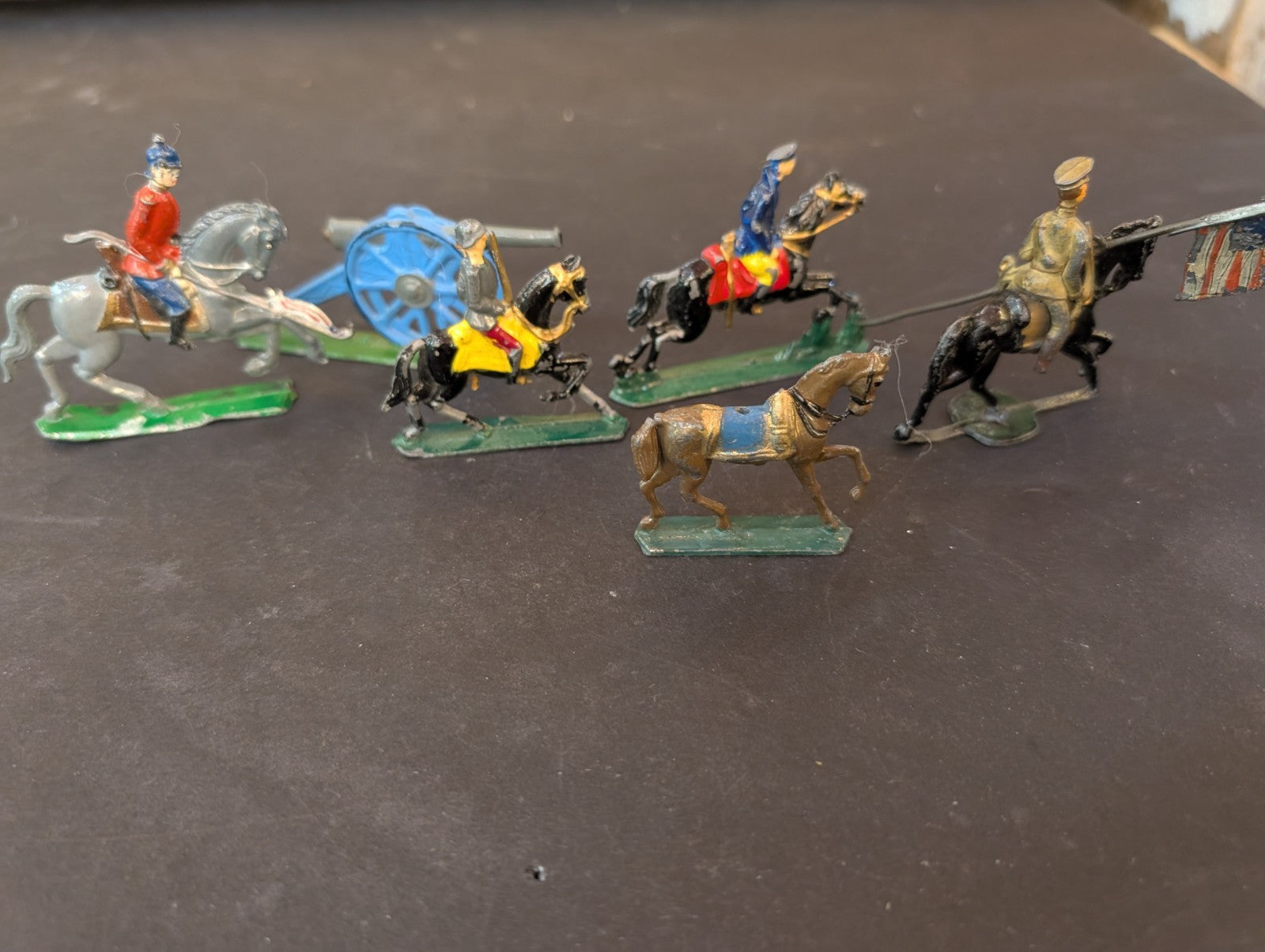 Vintage Lot Of 6 Mini Lead Toy Soldiers & Various Metal Toy Figure Mixed Lot