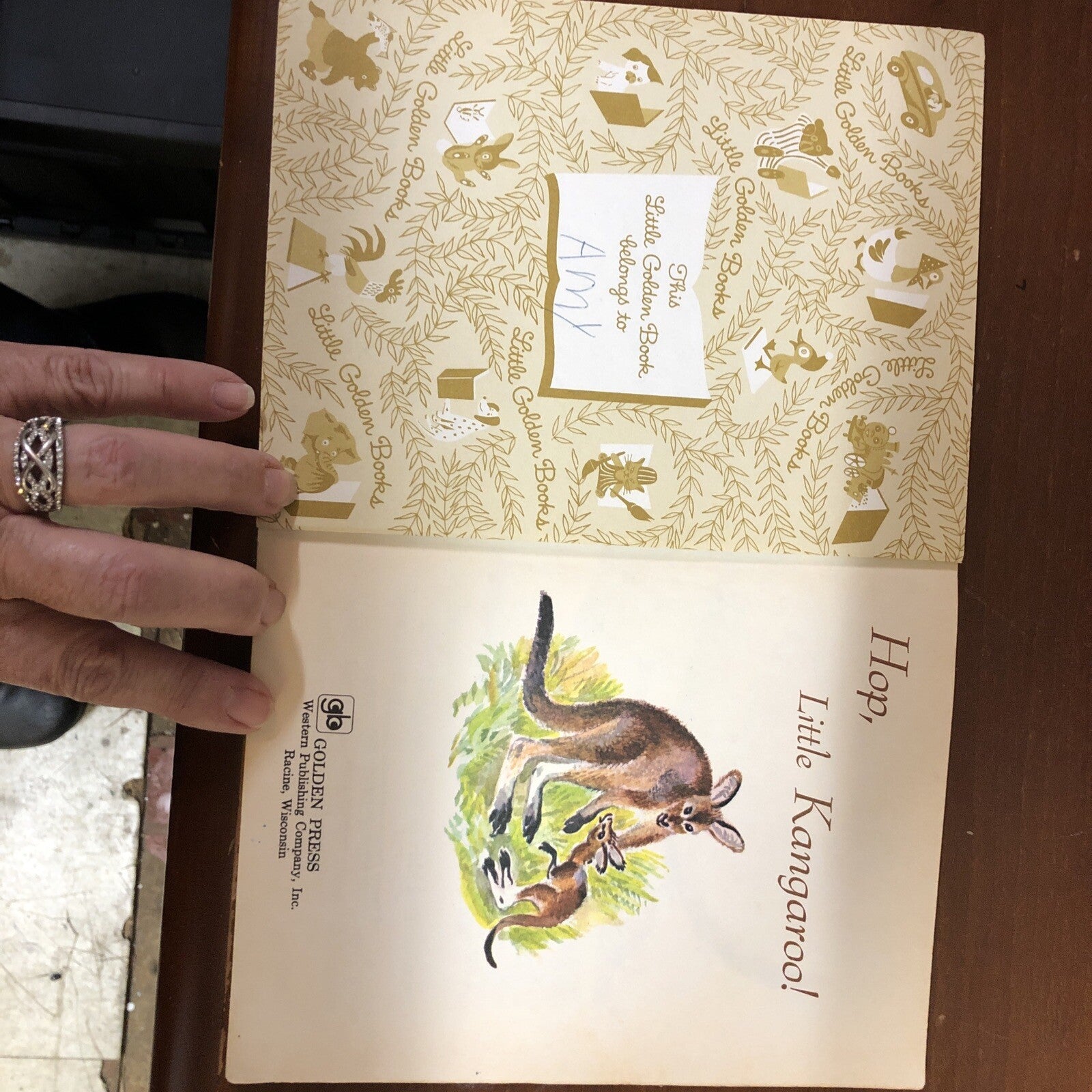 1965 Hop Little Kangaroo Golden Book First Edition   NO WRITING SCARRY