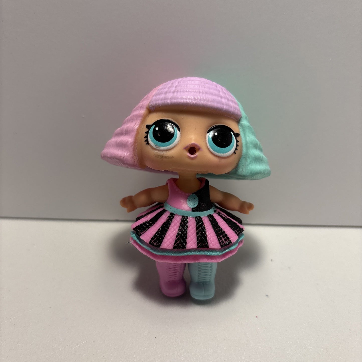 LOL Surprise Doll - Color Change Pranksta from Series 2