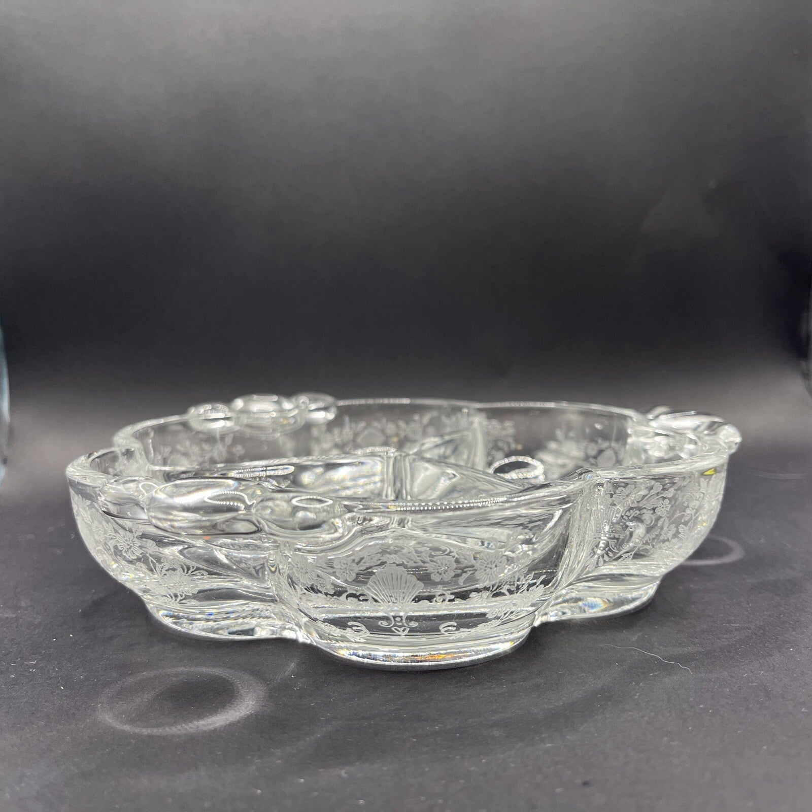Duncan Miller FIRST LOVE 8" 3 Part Round Divided Relish Dish Etched Glass