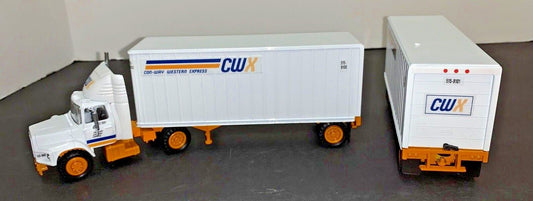 Con-way Western Express CWX 1/53 Scale Model Semi with Tandem Trailer
