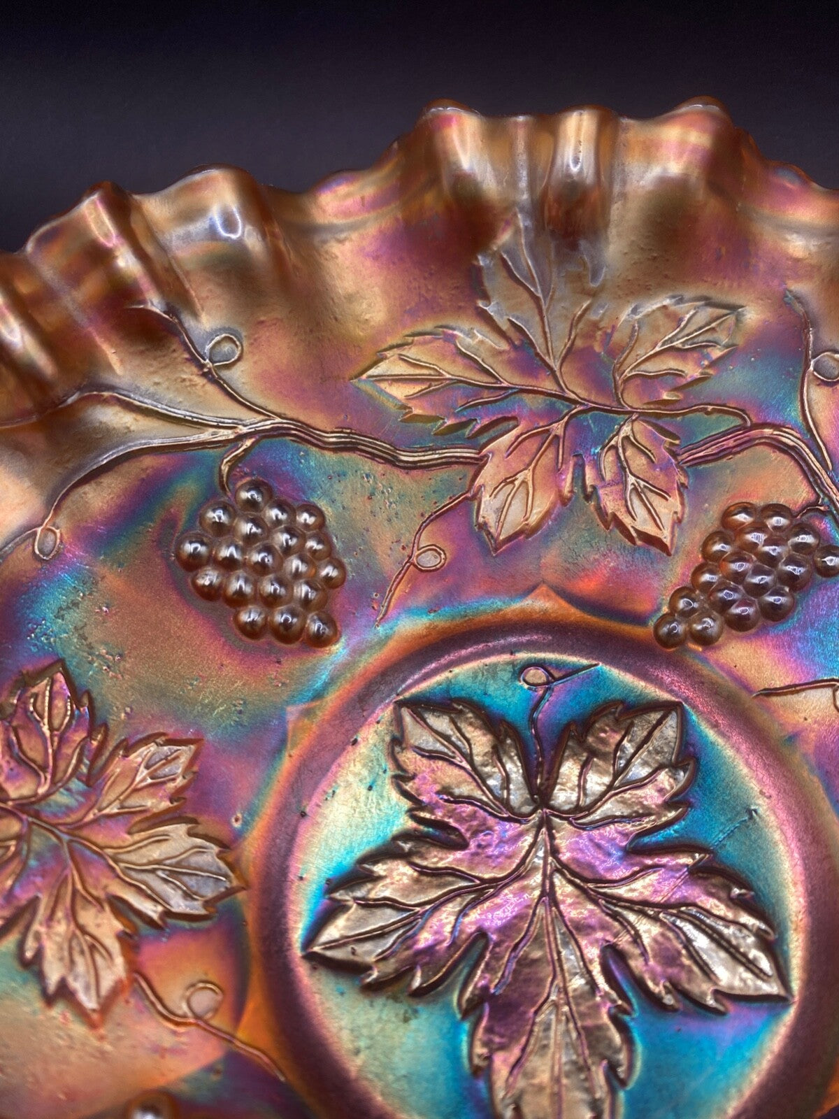 Vintage 8 1/2" Grape Leaves Marigold Carnival Glass Ruffled Edge Bowl Excellent