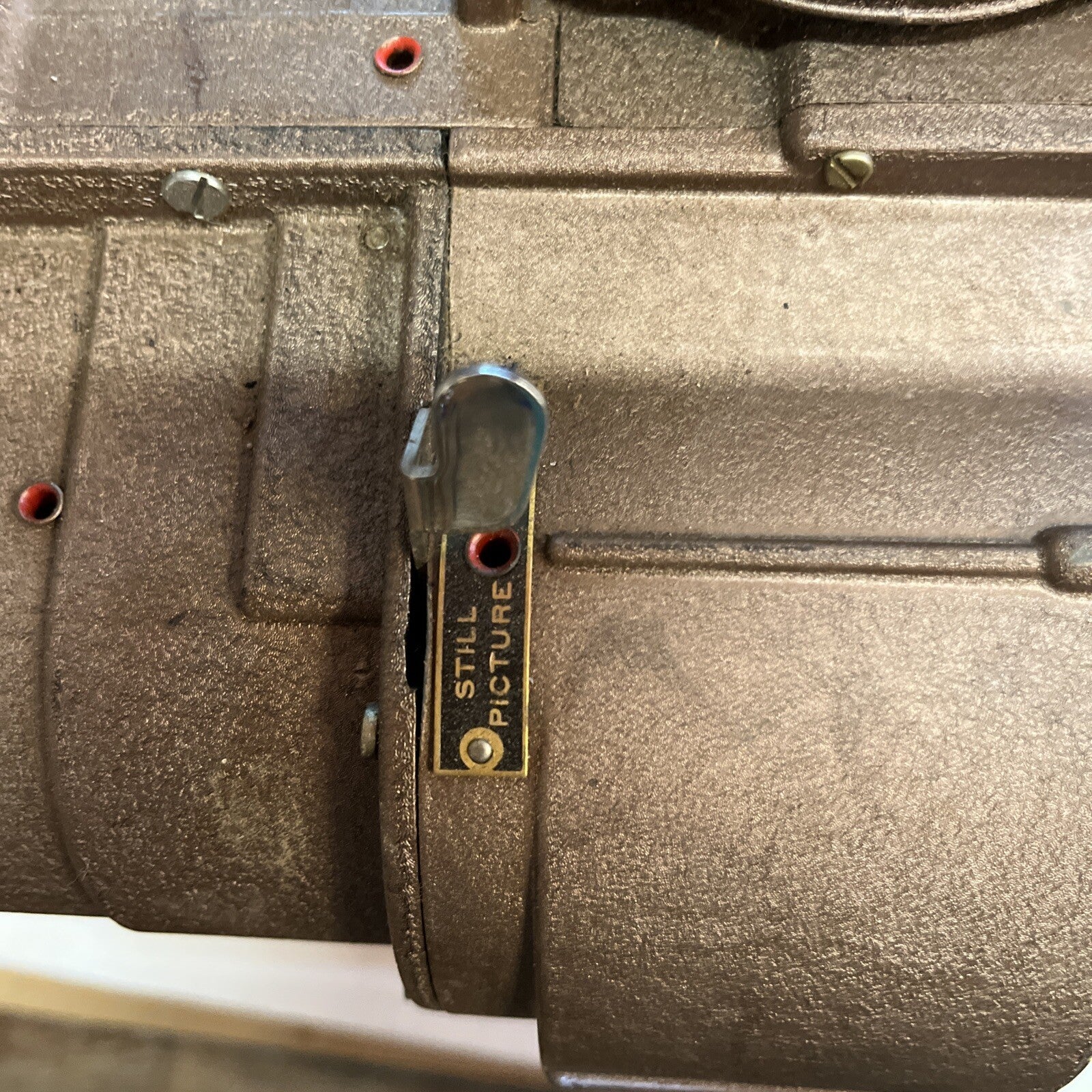 MOVIE PROJECTOR (KEYSTONE) works! ~BEAUTIFULLY DESIGNED  Regal K109 8mm