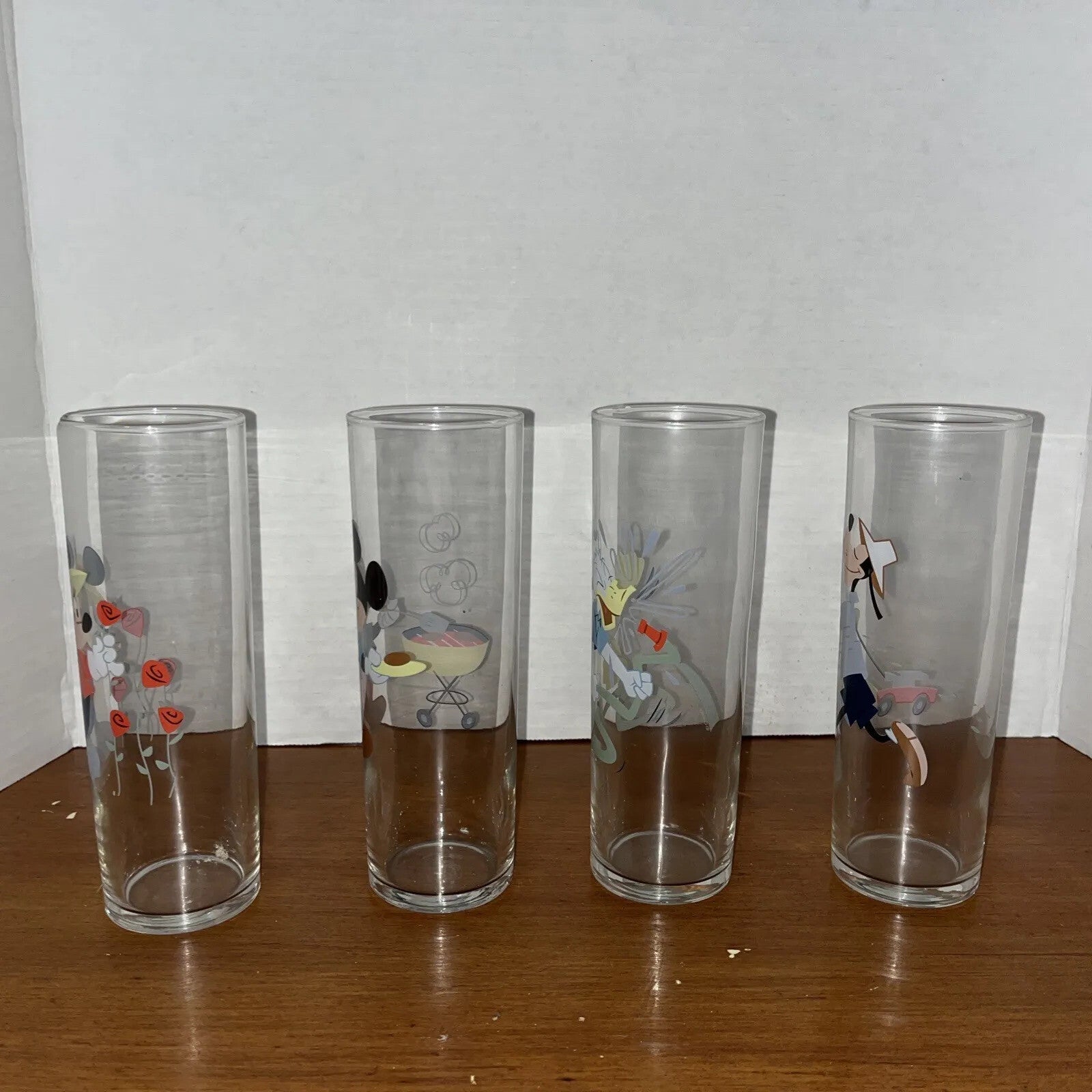 Vintage Libby Libbey Disney Mickey Mouse Glass Ice Tea Vase NICE