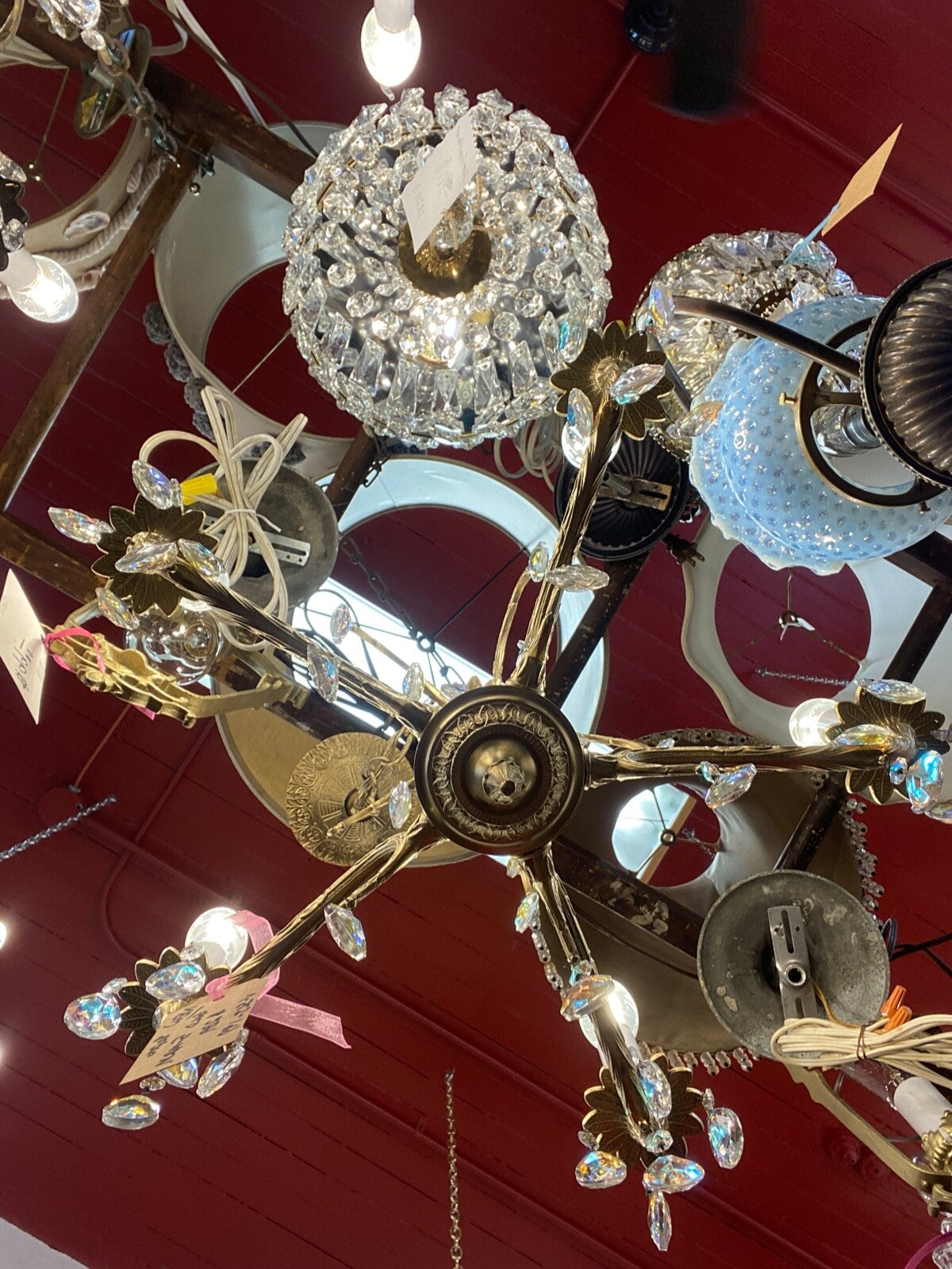 Gold 5-arm/light chandelier with iridescent crystals