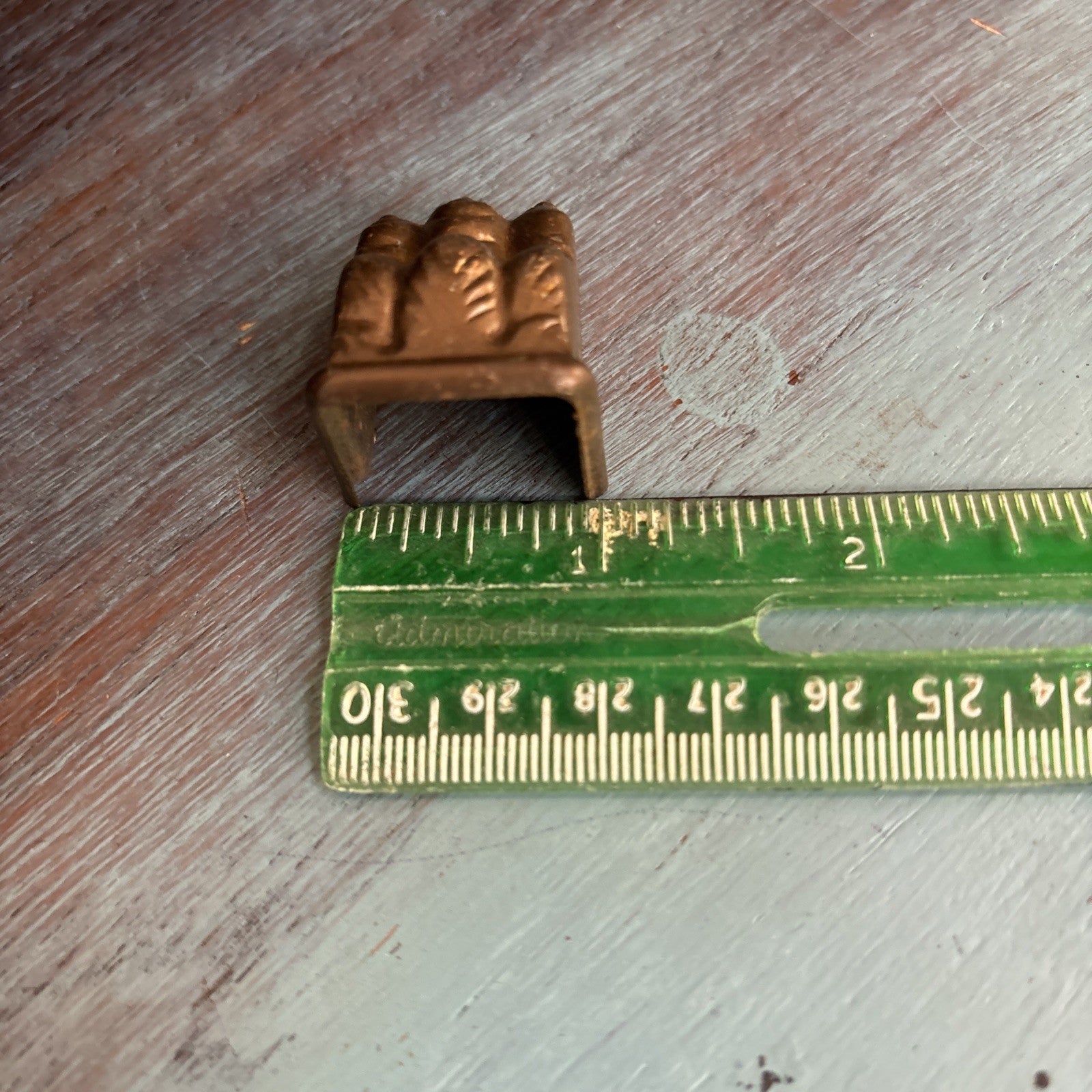 LOT OF 4 SMALL ANTIQUE BRASS 3-TOED CLAW FOOT SALVAGE