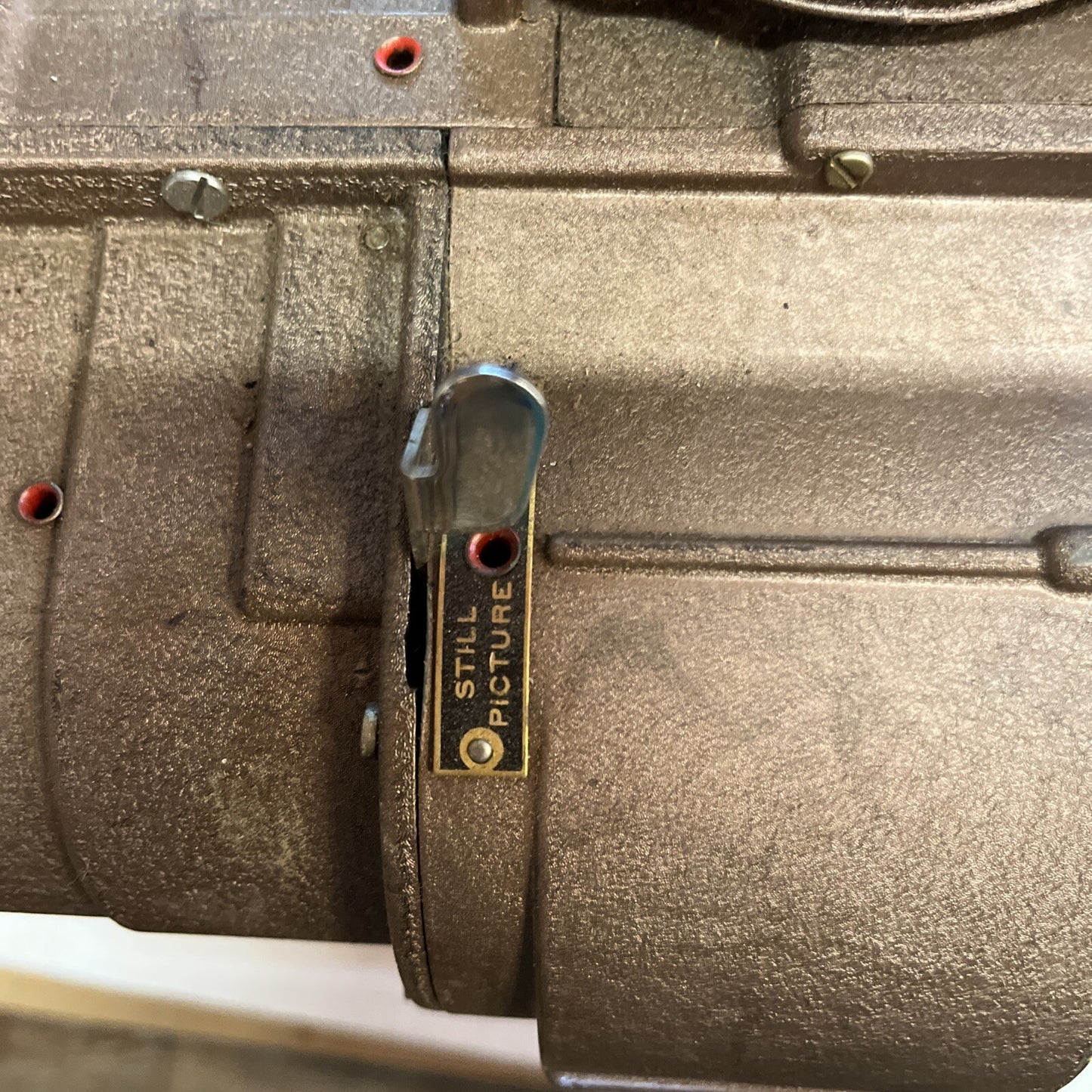 MOVIE PROJECTOR (KEYSTONE) works! ~BEAUTIFULLY DESIGNED  Regal K109 8mm