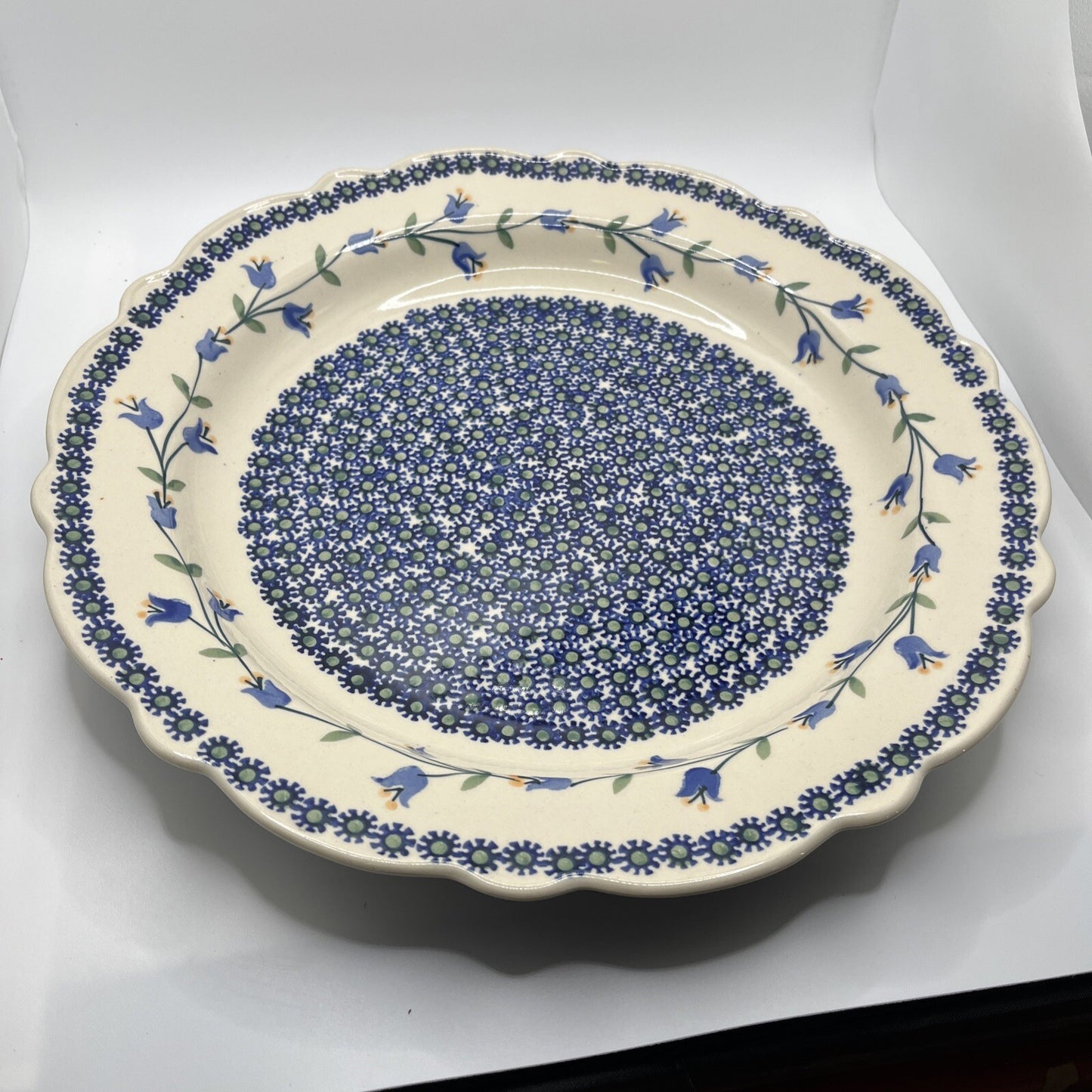 Boleslawiec Polish Pottery 13" Large Serving Dish Scalloped Round  Flowers