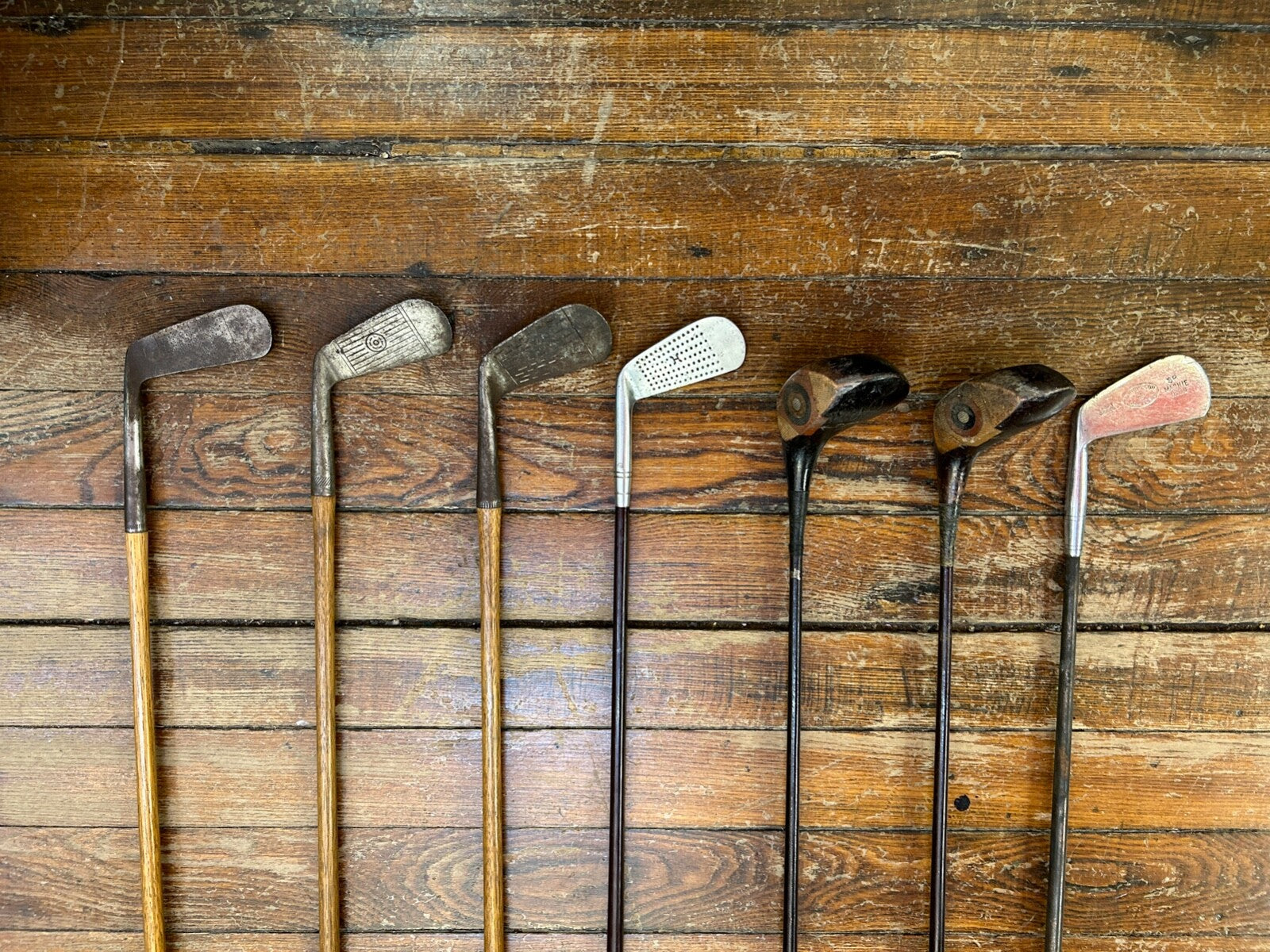 1930's Set of 7 Golf Club W Bag Wood and Metal Clubs Wood Handles W Talon Zipper