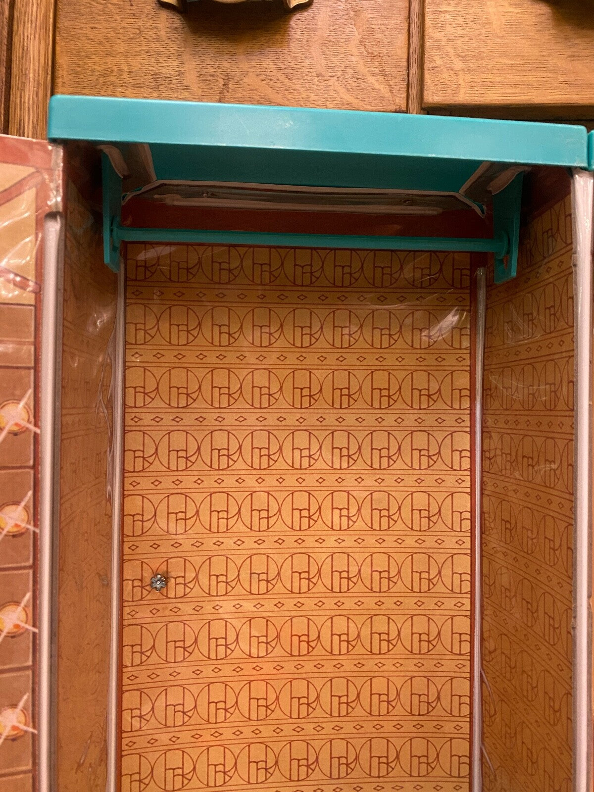 VTG 1976 Chers Dressing Room Dream House W/ Wardrobe Cher Doll Furniture 7 Cards