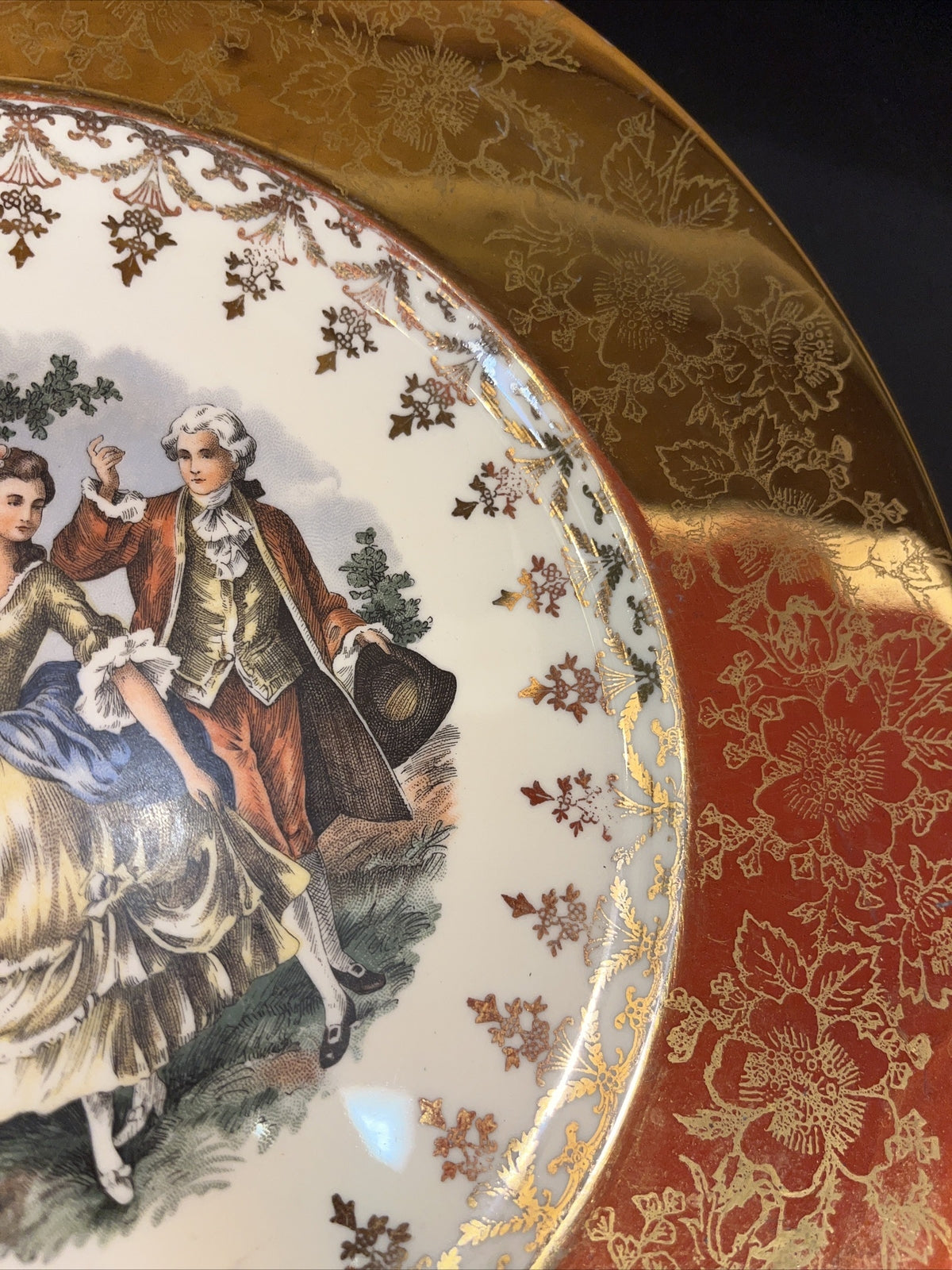 Vintage 1940s USA 10" Porcelain 22k Crest O Gold Plate