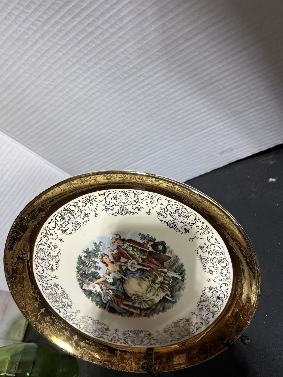 Vintage Sabin Crest of Gold Warranted 22k Dinner Plate Signed