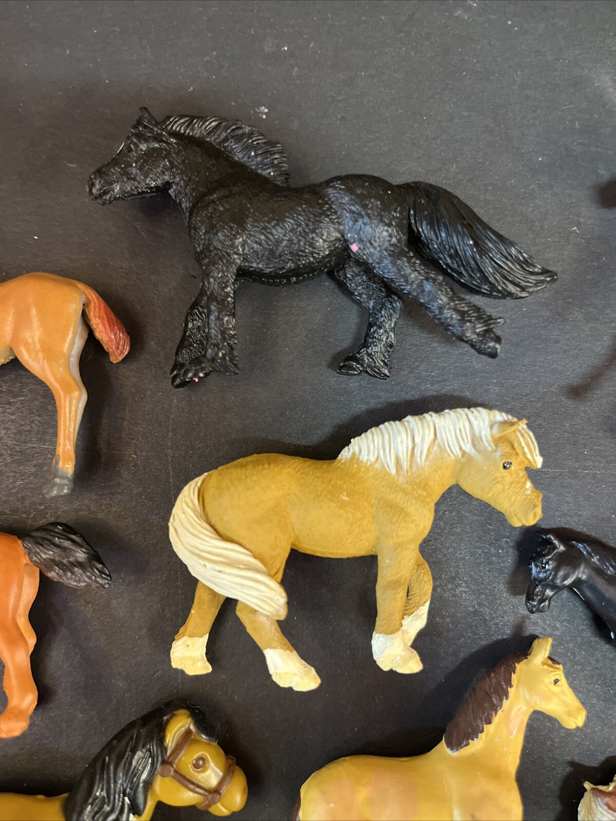 Lot of 18 Vintage Plastic Toy Play Horses