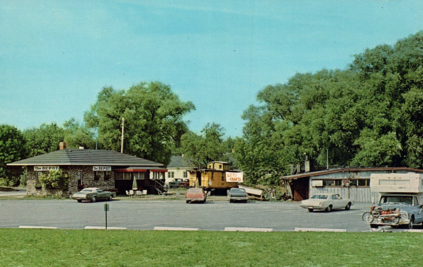 The depot Near G. Marsten Dame Marina North Port Michigan Mich MI Postcard
