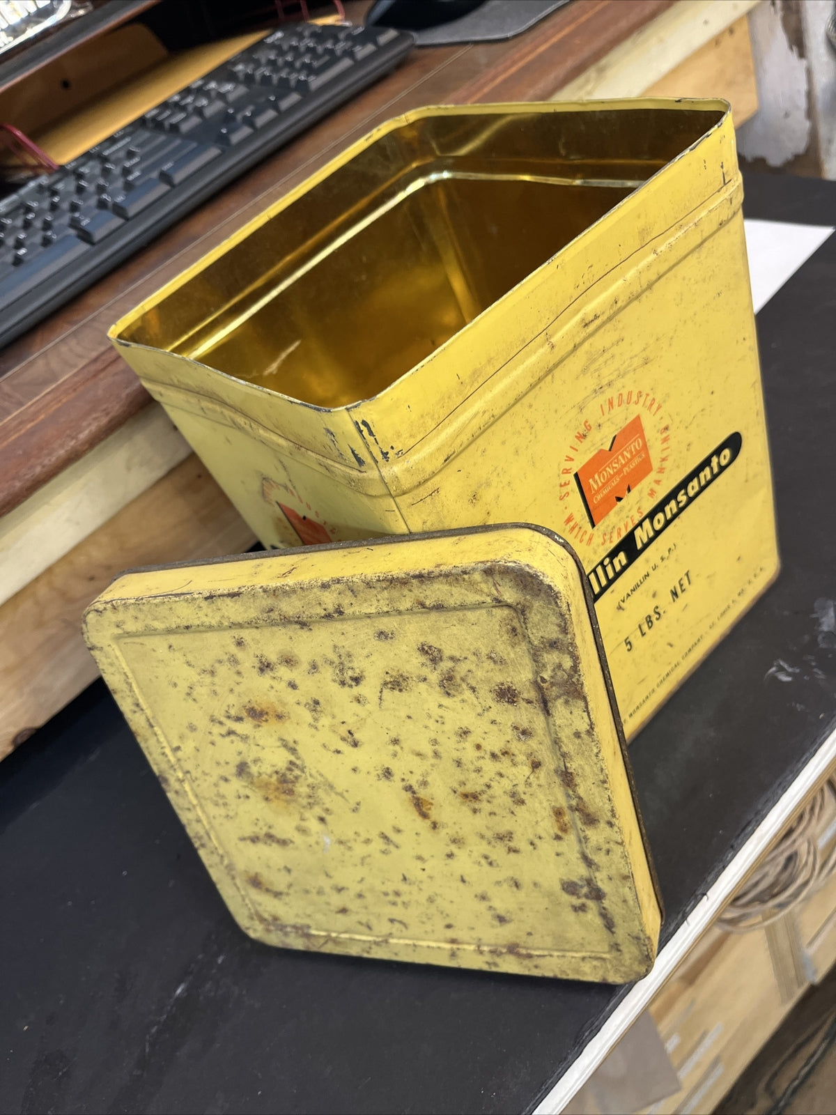 Vintage Monsanto Chemical Plastic 25 Pound Tin Vanillin Monsantofff