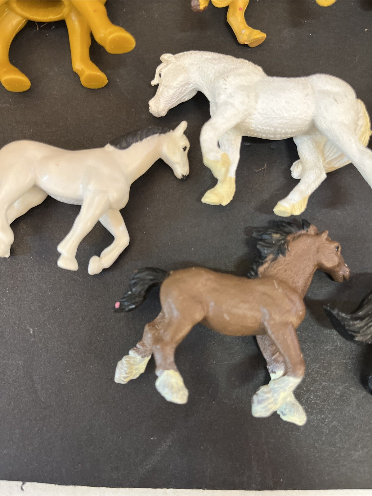 Lot of 18 Vintage Plastic Toy Play Horses