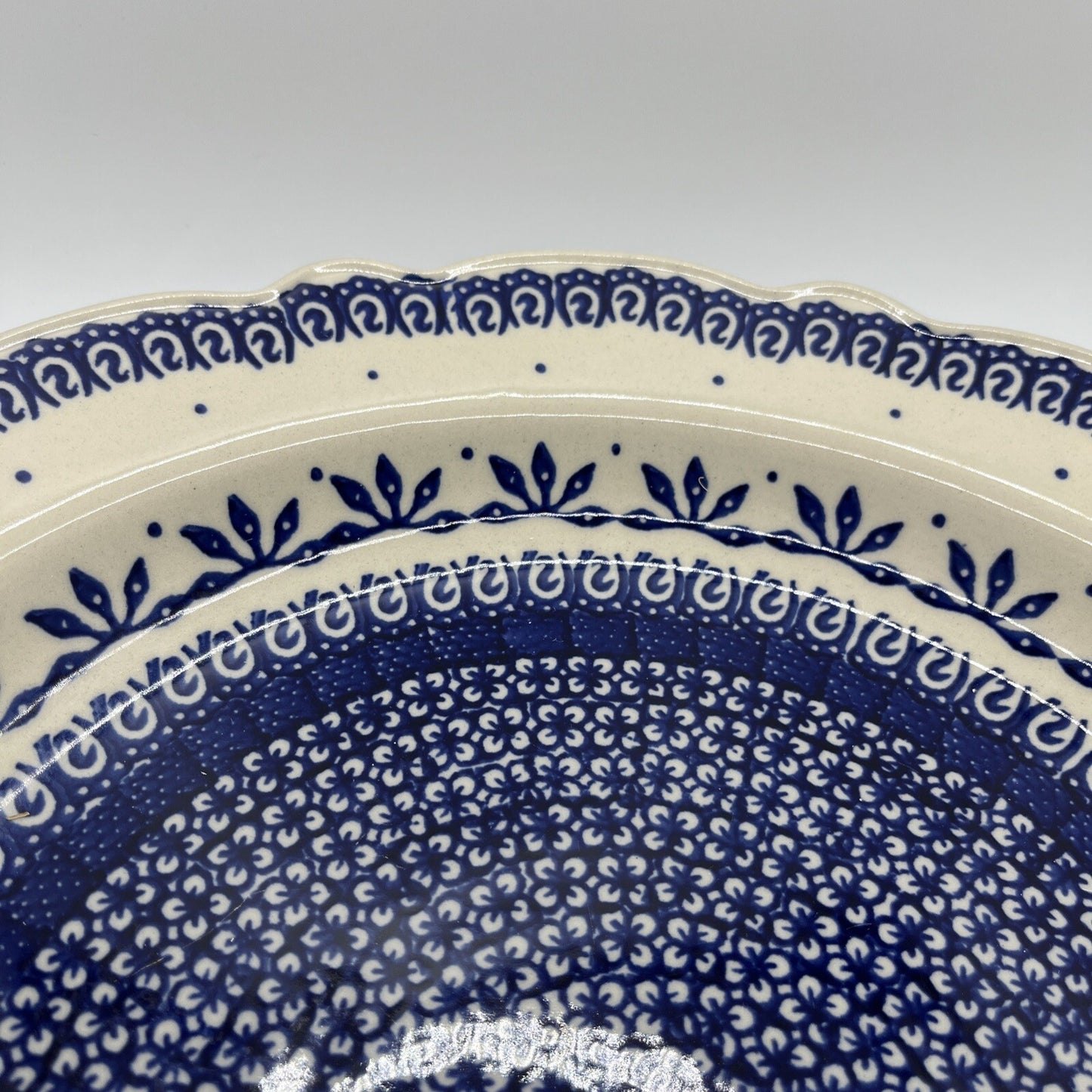 Boleslawiec Polish Pottery 13" Large Serving Dish Scalloped Round  Flowers