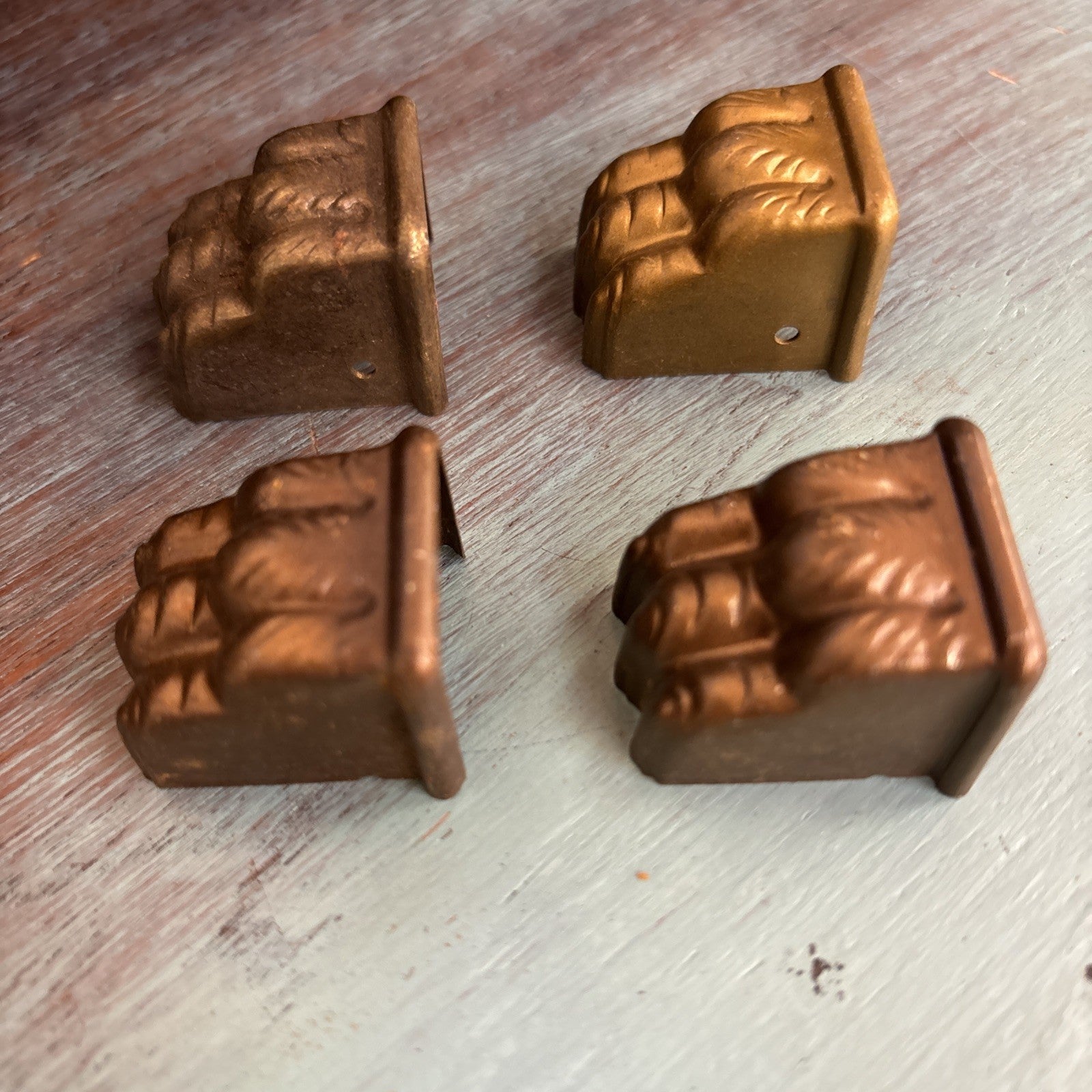 LOT OF 4 SMALL ANTIQUE BRASS 3-TOED CLAW FOOT SALVAGE