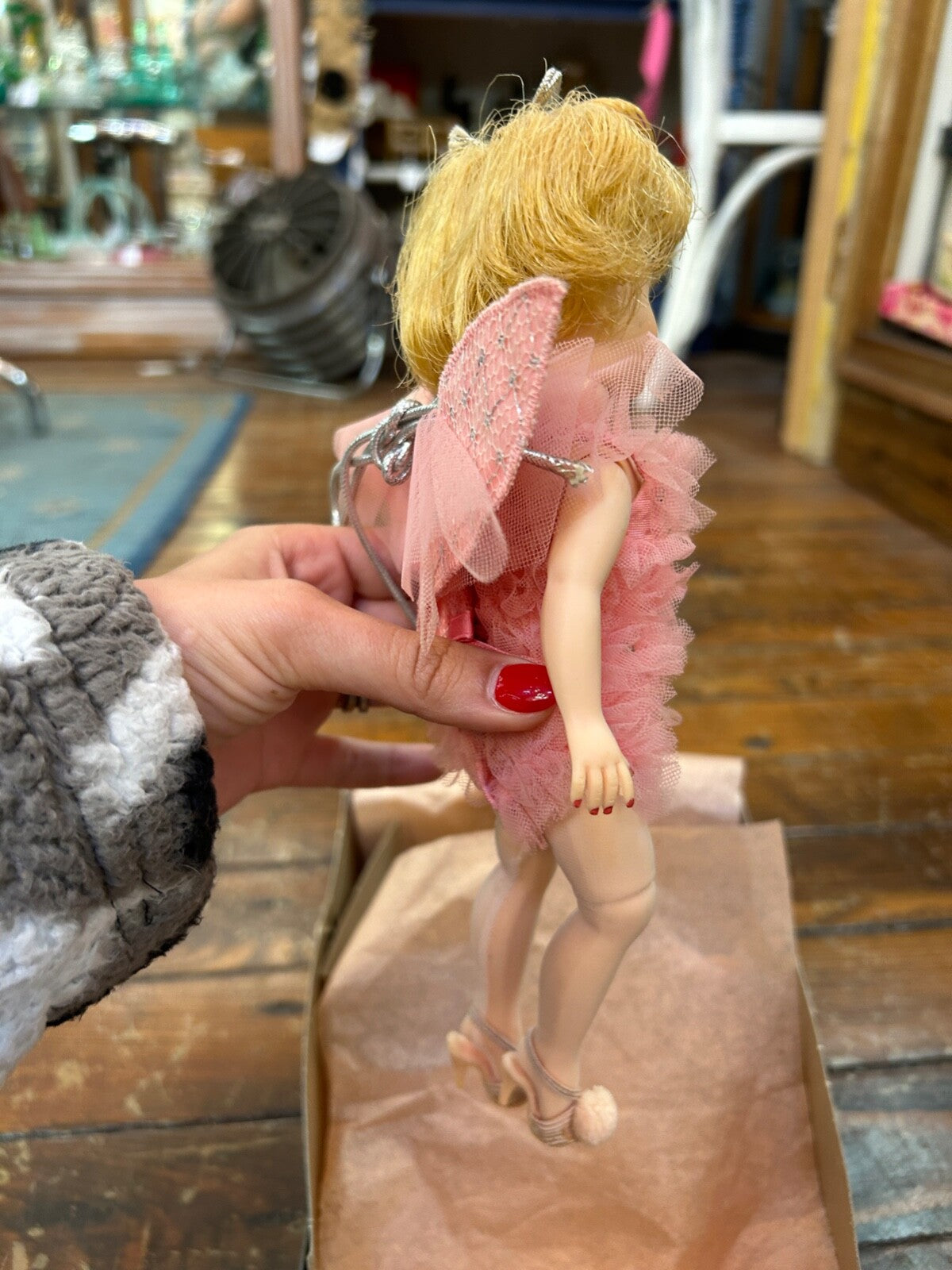 Vintage 1969 Madame Alexander Disney's Tinker Bell #7551  with box