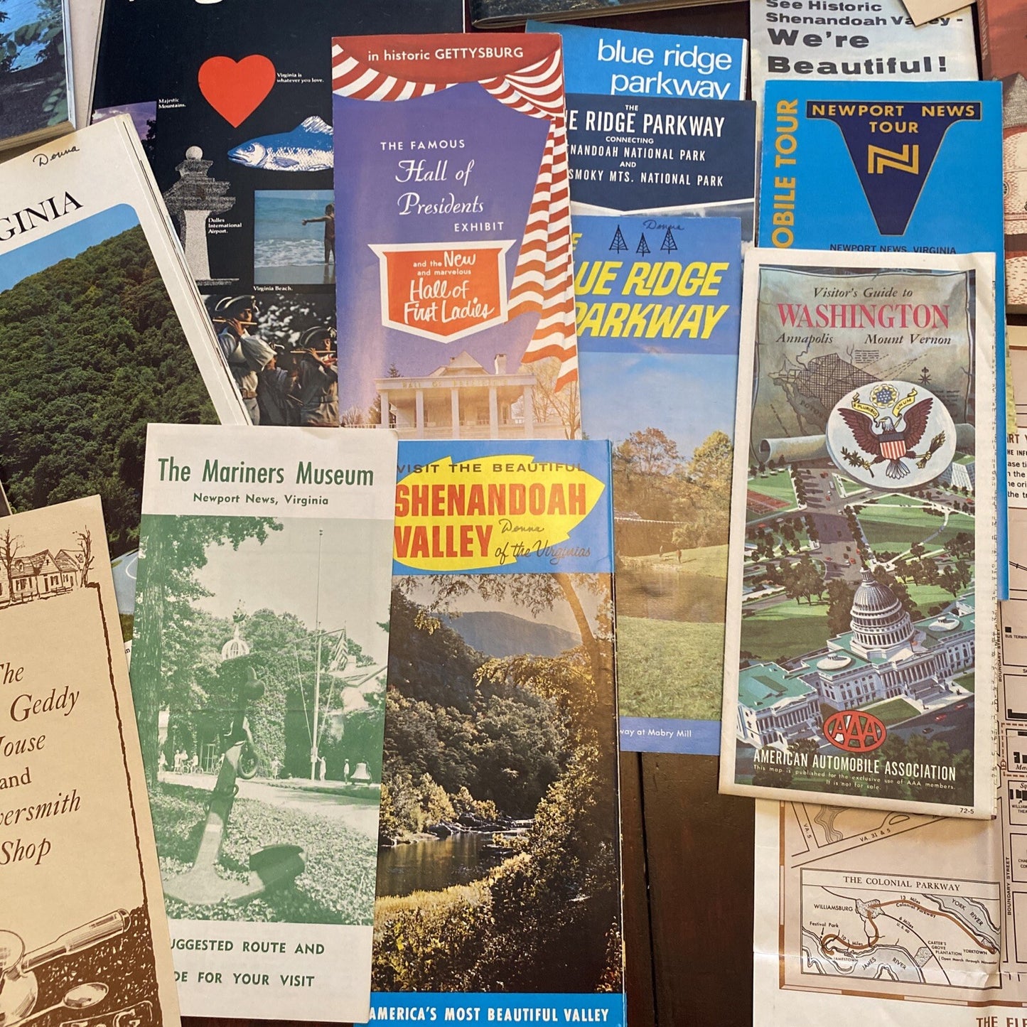 Lot Tourist Tourism Brochures Guides Williamsburg VA Virginia Smokey mountains