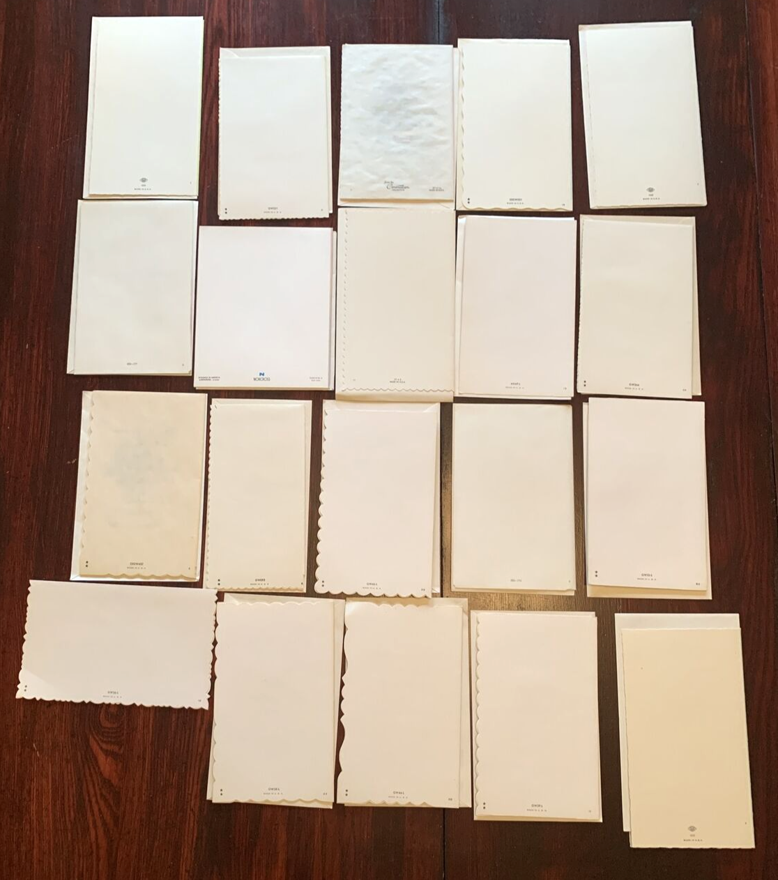 Lot of 20 Vintage Glitter and Golt-Trimmed Greeting Cards