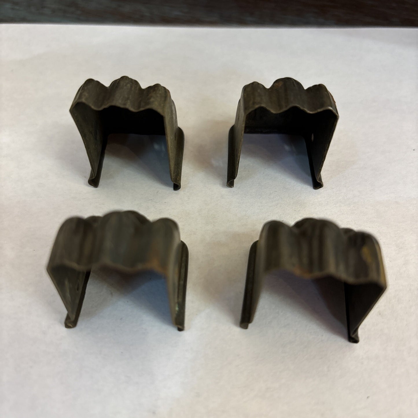 LOT OF 4 SMALL ANTIQUE BRASS 3-TOED CLAW FOOT SALVAGE