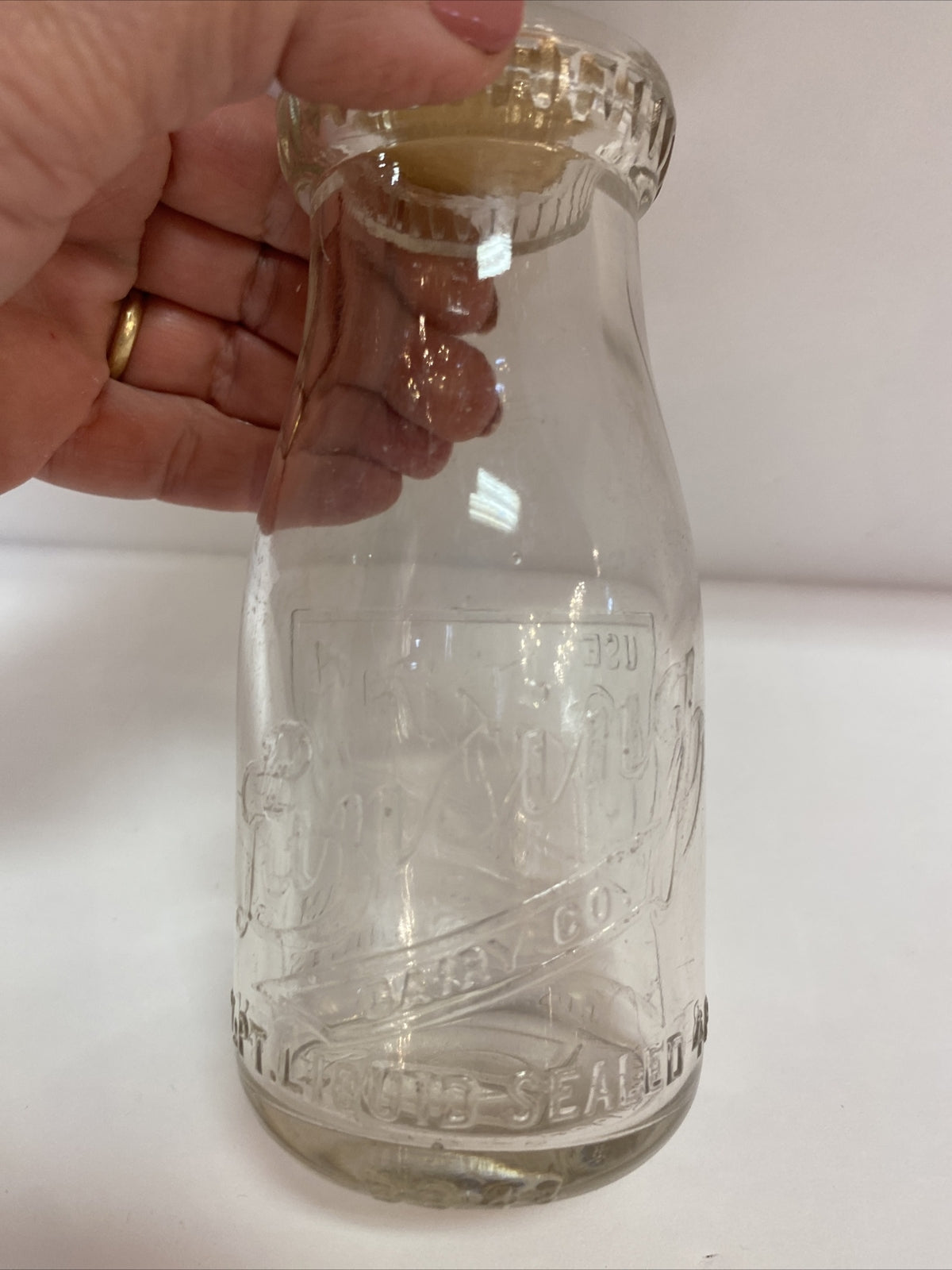 Lansing (MI) Dairy Co/Sunbeam Products Half Pint Rd Glass Milk Bottle - EXC Cond