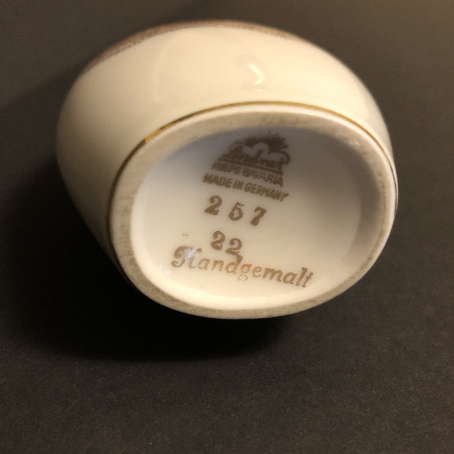 Lindnet Kueps Bavaria Germany Bud Vase Churches 257 22 Handgemalt White & Gold