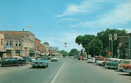  1962  Gaylord Michigan Michigan Vintage Postcard  Old cars