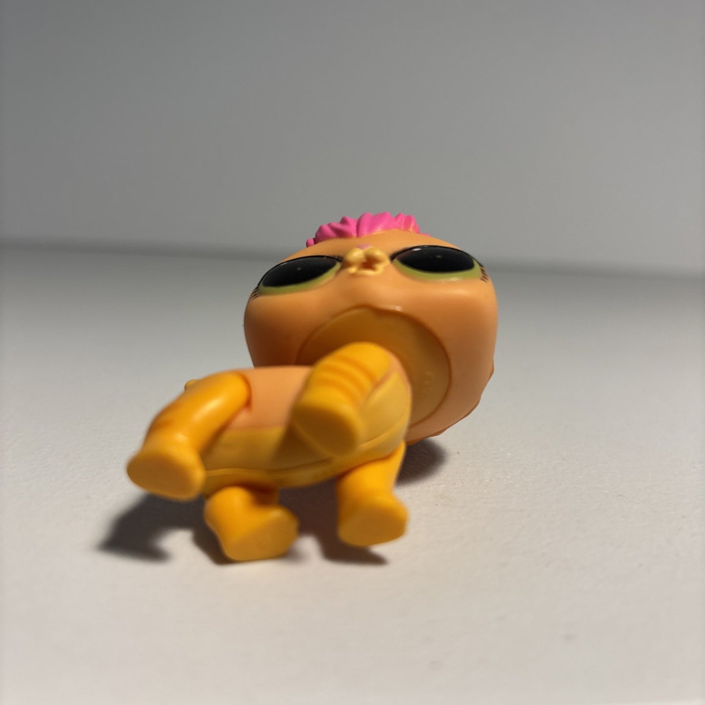 LOL Surprise Big Pet Neon Kitty Orange with Pink Bangs Pet Series 3