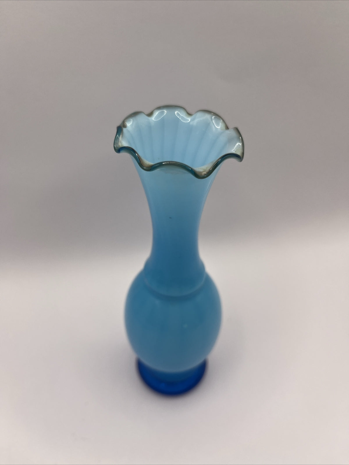 Beautiful Vintage Glass  Turquoise/Mid Blue  Fluted Stem Vase  6”