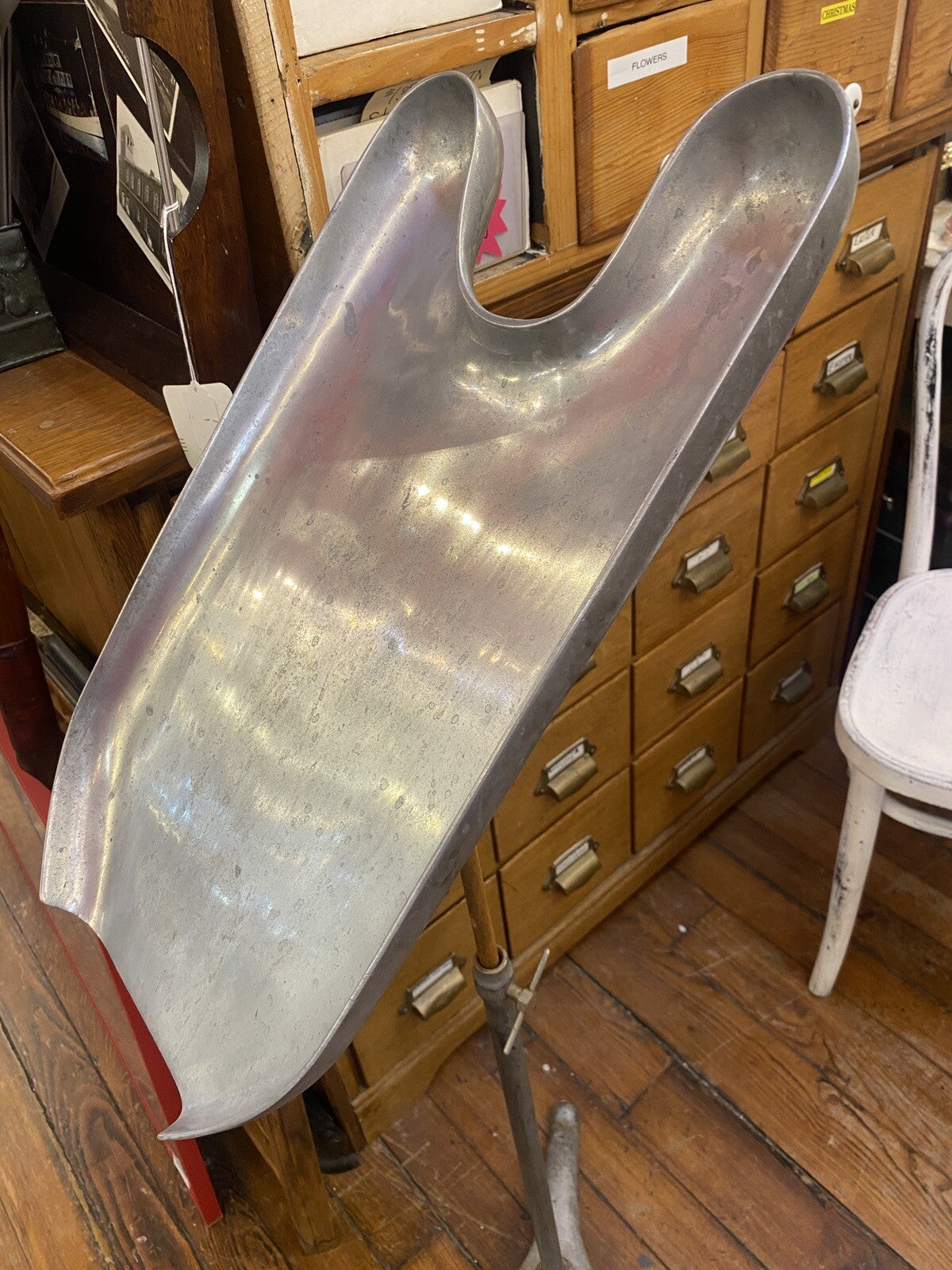 ANTIQUE Vintage Shampoo SHAVING STAND NECK TRAY INDUSTRIAL MEDICAL Cast Aluminum