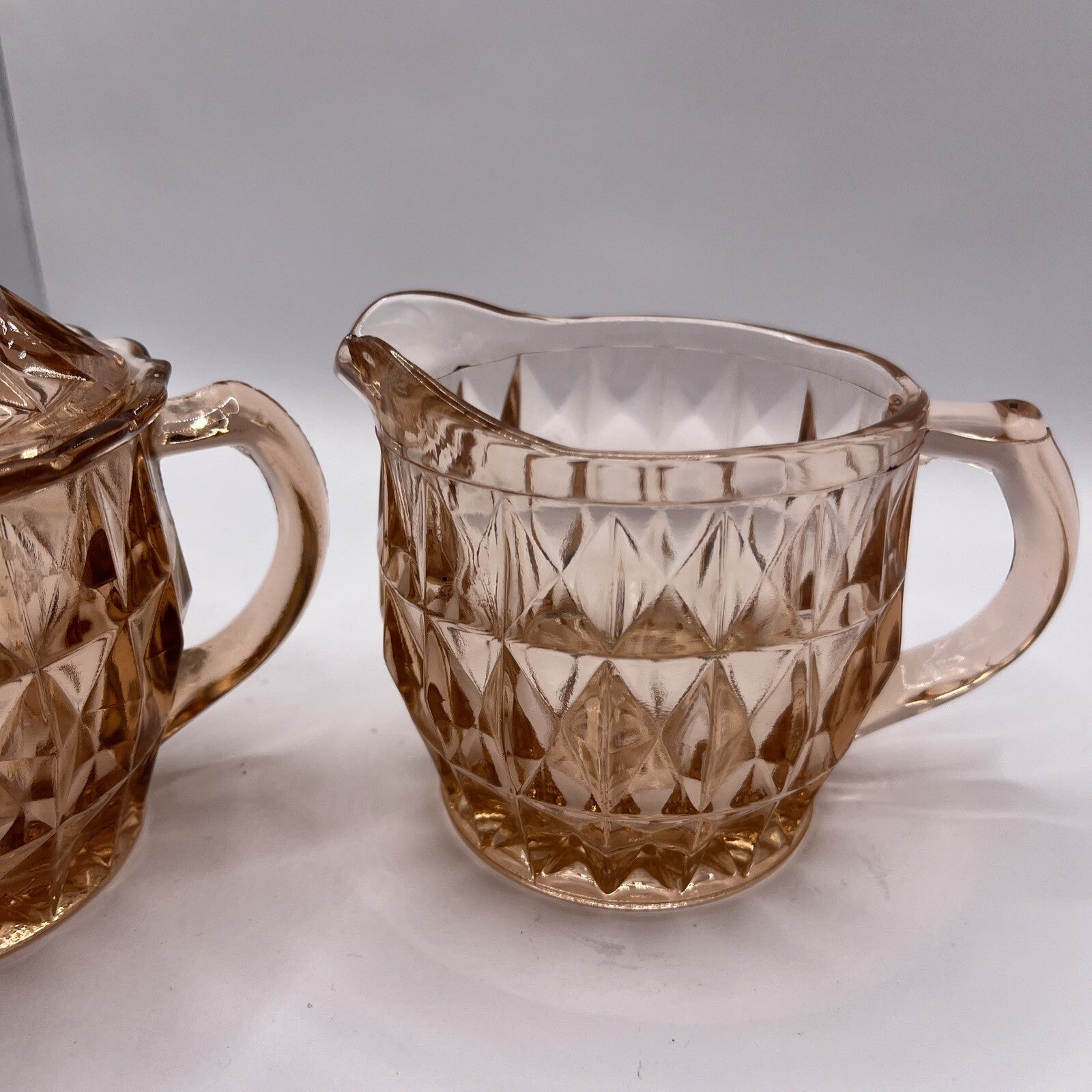Vtg Pink Depression Glass Windsor Sugar Bowl With Lud Diamond