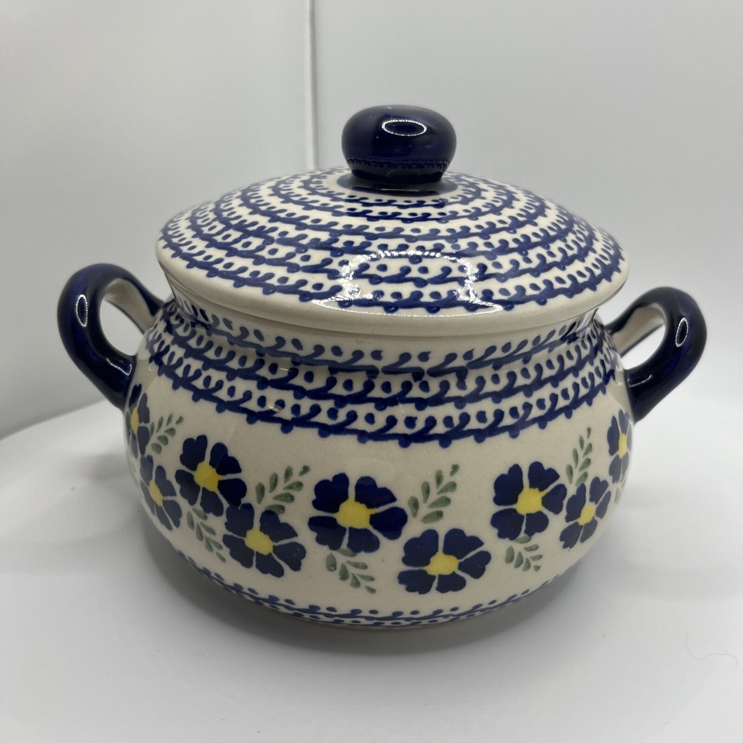 Boleslawiec Polish Pottery Floral Pattern Bullion Soup Bowl With Handles & Lid