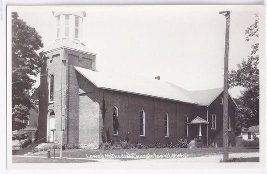 Real Photo 1950s Lowell Methodist Church MI Michigan Mich  Postcard