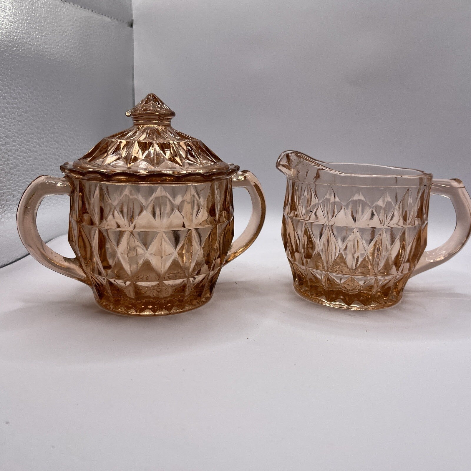 Vtg Pink Depression Glass Windsor Sugar Bowl With Lud Diamond