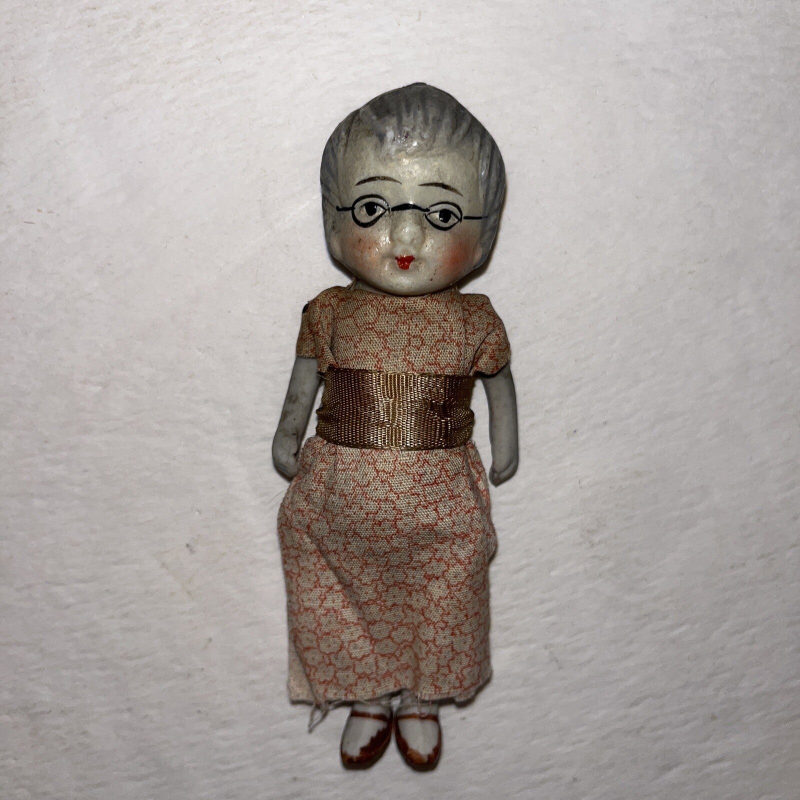 VINTAGE 4" ALL BISQUE GRANDMA DOLL -PAINTED GLASSES- JAPAN