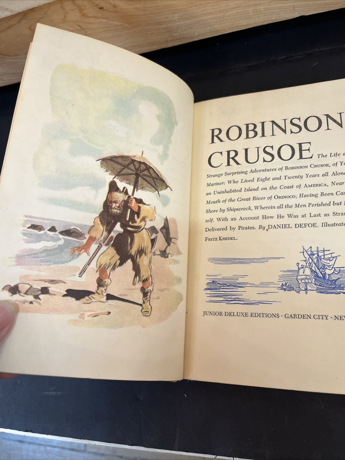 Robinson Crusoe Book Daniel Defoe 1945 Hardback Vintage