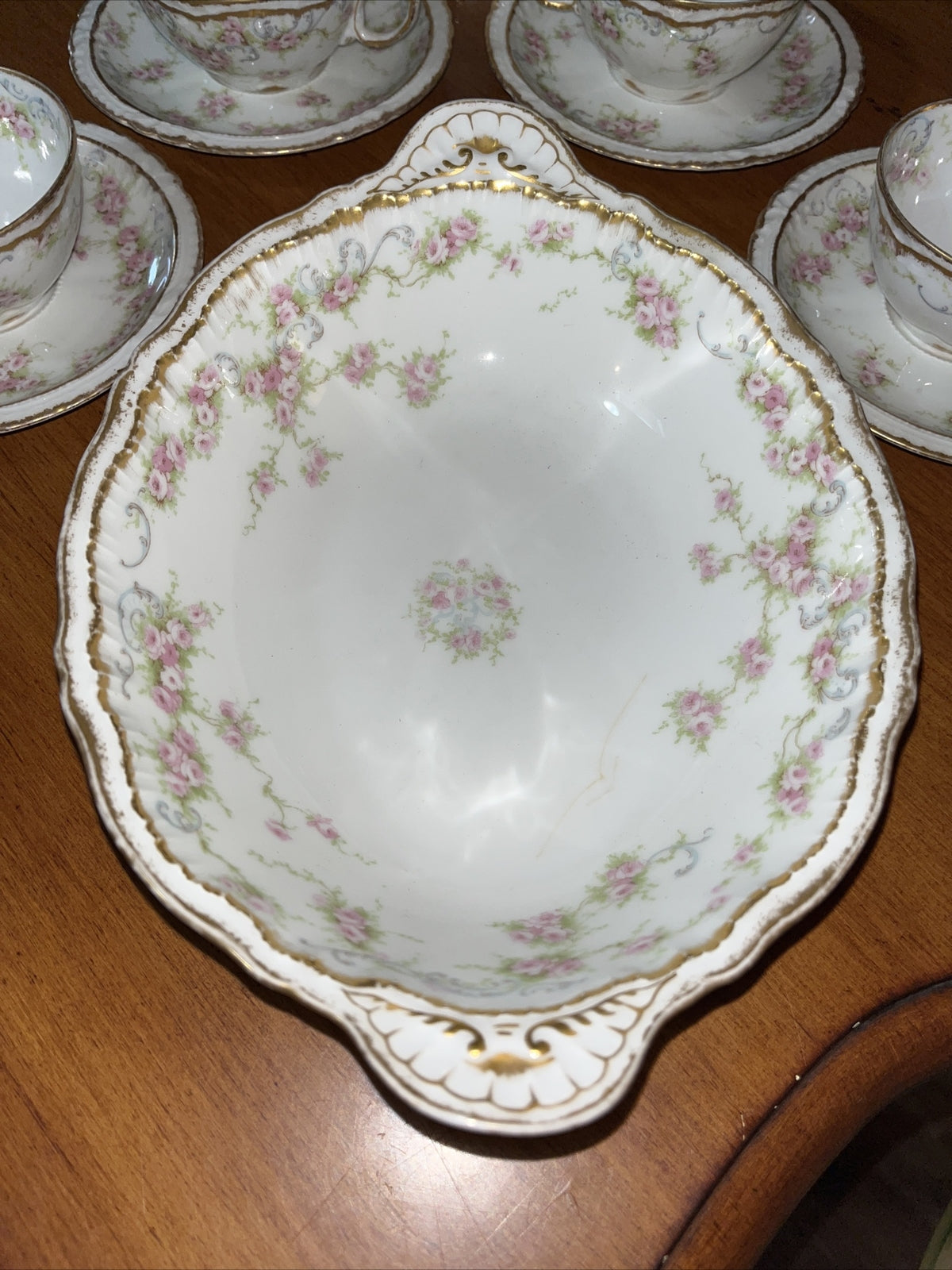 Haviland Limoges 4Tea Cup / Saucer & Serving Bowl- Double Gold Ribbon Flowers