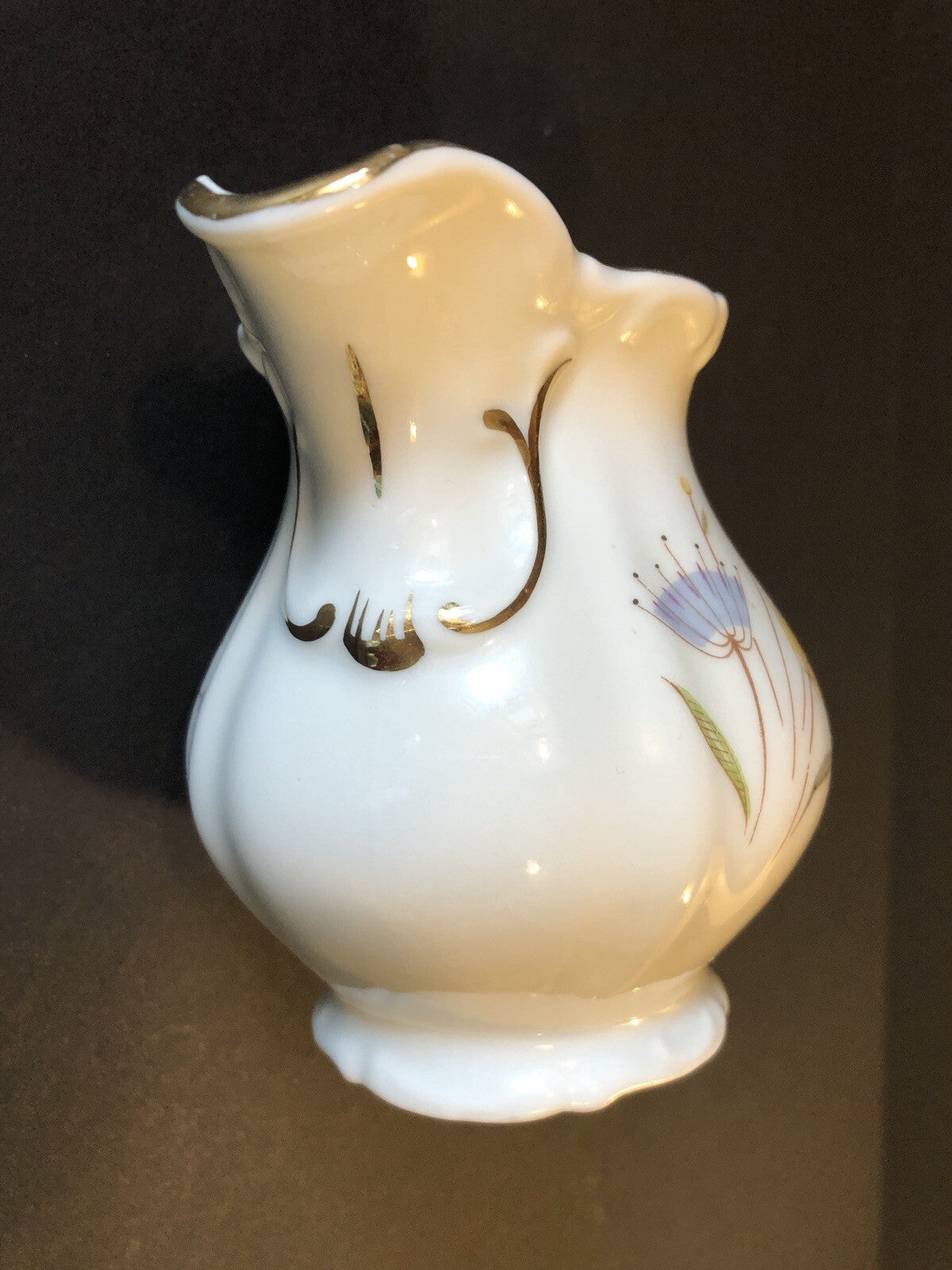 Creamer and Sugar Bowl Dishware Floral Design with gold color trim