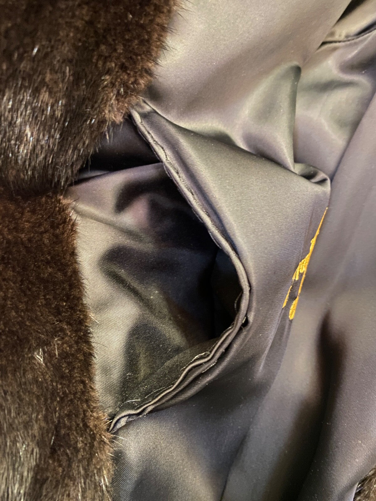 Vintage Brown Fur Authentic Mink Coat Barth-Wind Furs Skokie, Illinois Custom