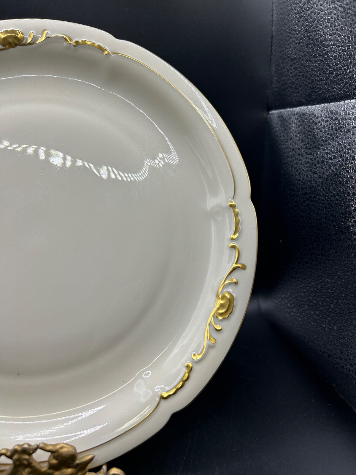 RARE Waldershof Bavaria Germany 10" Dinner Plate Gold Rim and Design