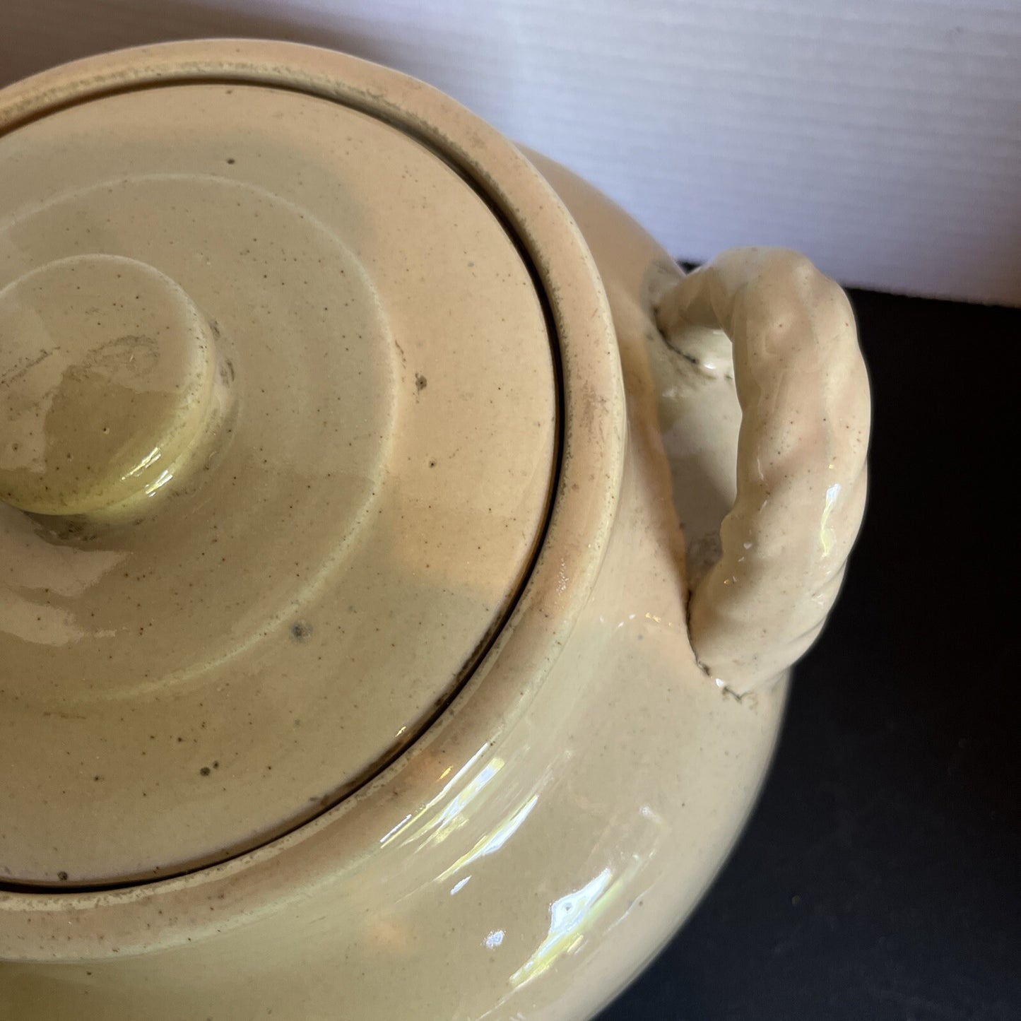 Antique/primitive/Bean Pot/cookie jar with twisted handles