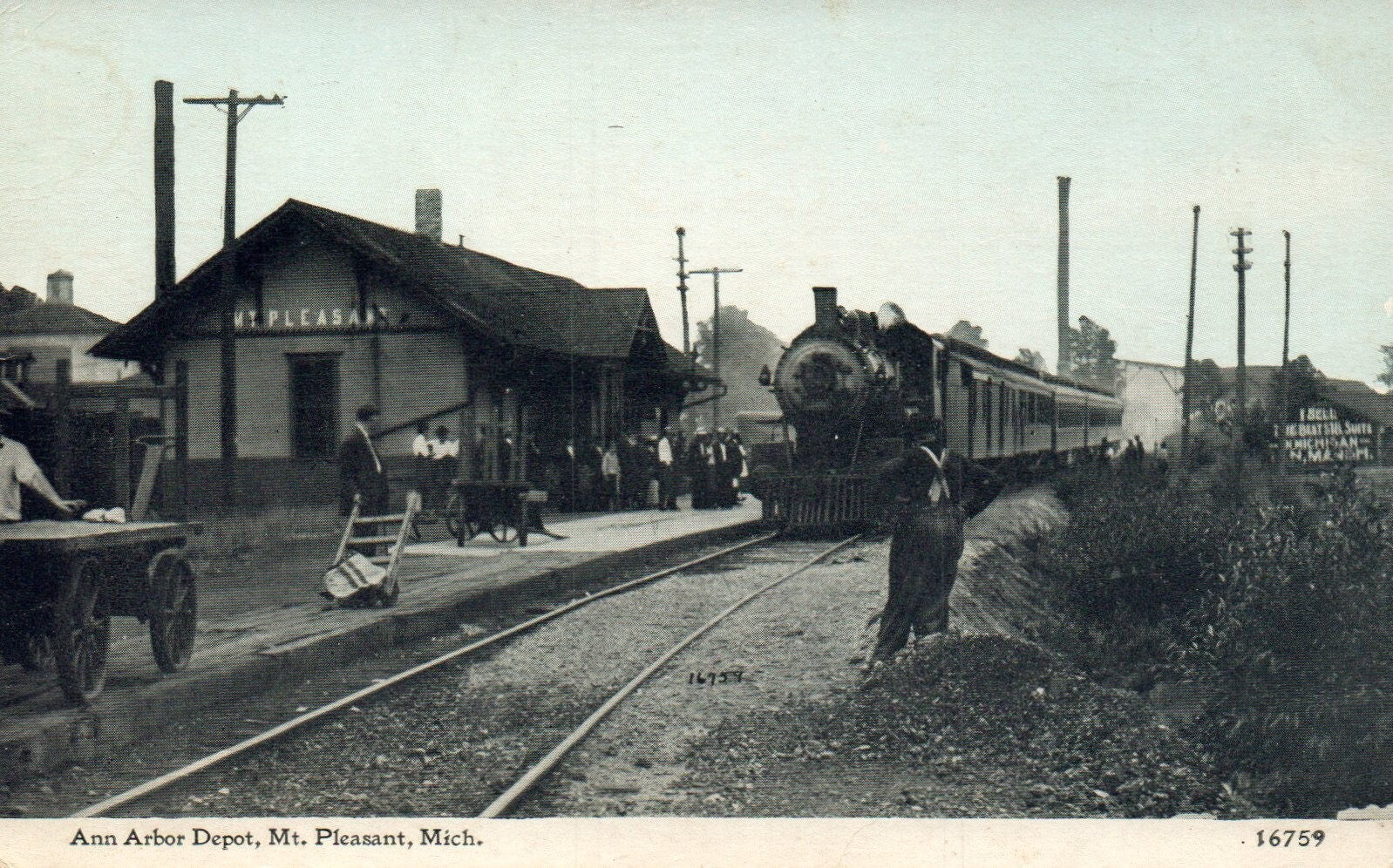 Ann Arbor Depot Mt. Pleasant MI Michigan Mich Postcard