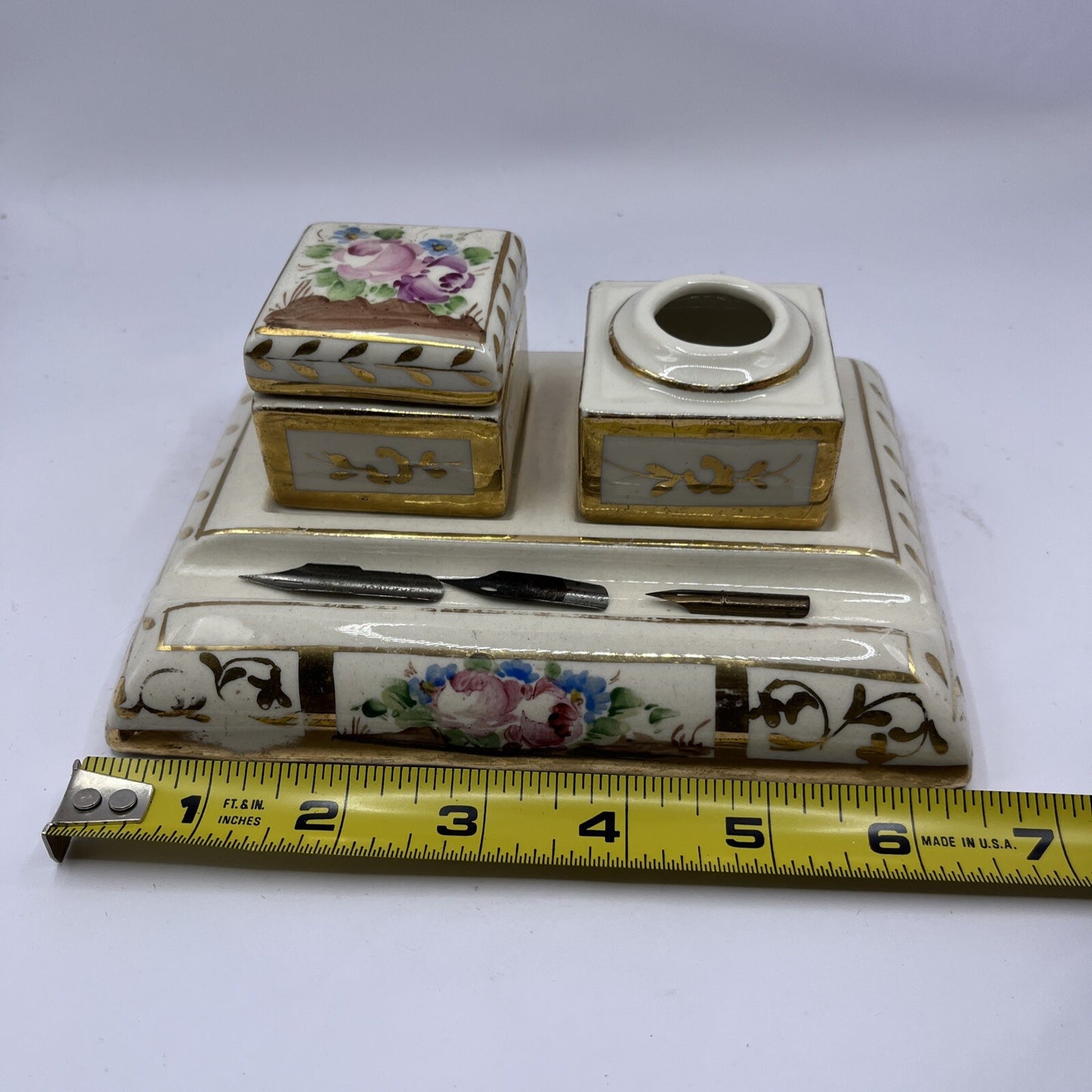 Lovely Victorian Antique Porcelain Floral Inkwell & Fountain Pen Gold Paint