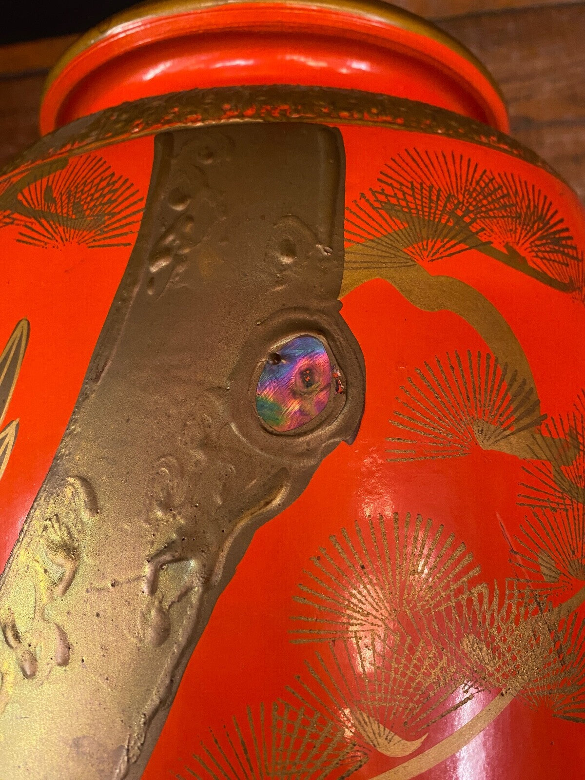 NORLEANS JAPAN 1920 Chinoiserie Cinnabar Style Mother of Pearl Color Orange Vase