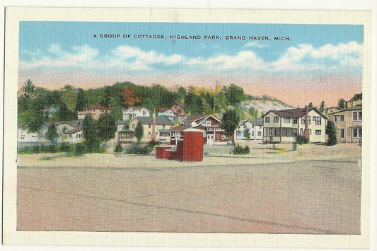 Group of Cottages Highland Park Grand Haven MI Michigan Postcard