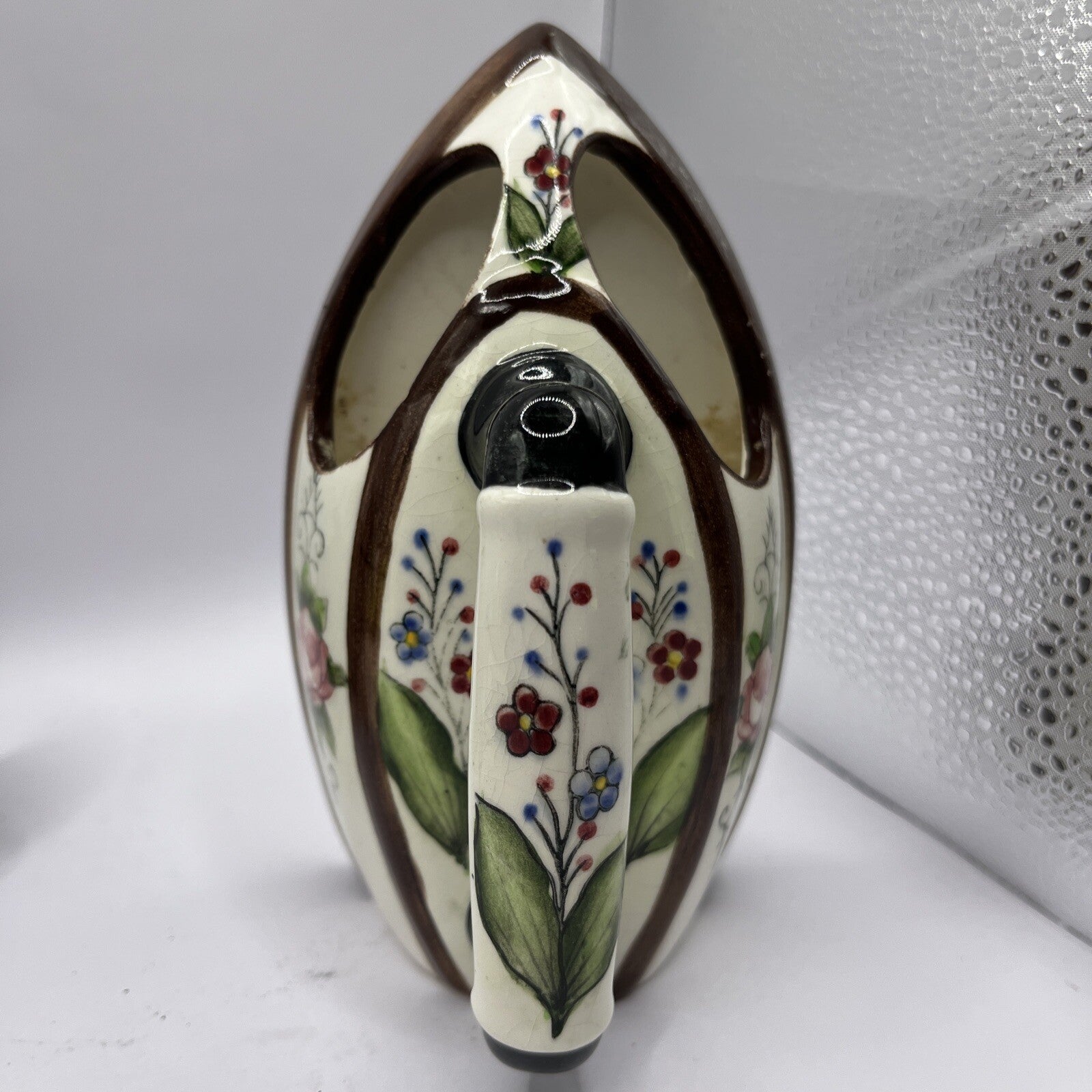 Vintage Ucagco China Ceramic Wall Pocket Floral Iron Handpainted Japan 5 1/4"