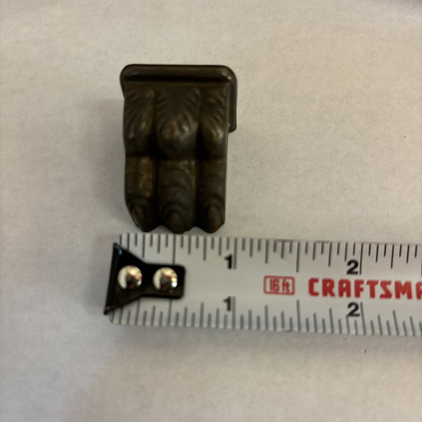 LOT OF 4 SMALL ANTIQUE BRASS 3-TOED CLAW FOOT SALVAGE