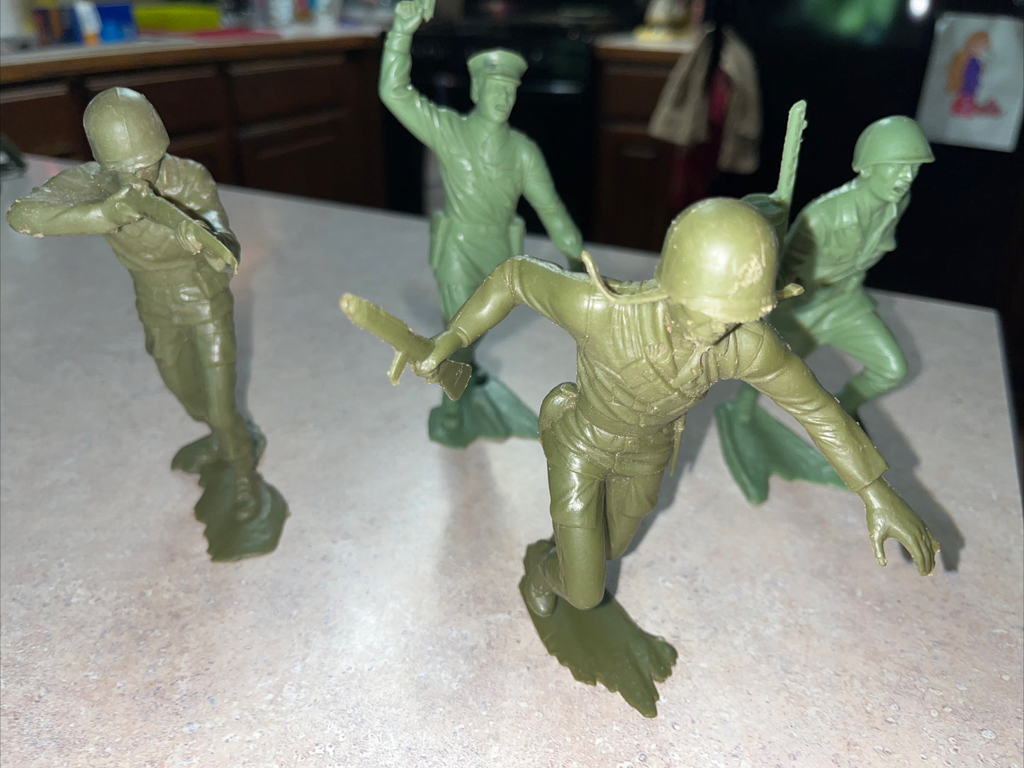 Vintage 1963 Marx US Army Men 4 plastic figures 6" toy soldiers military